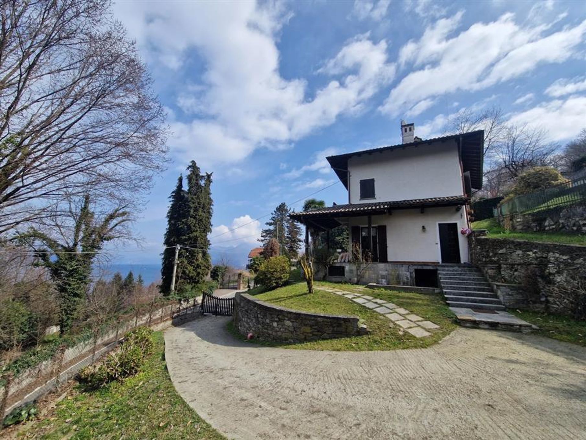 rumah dalam Stresa, Piedmont 11757577