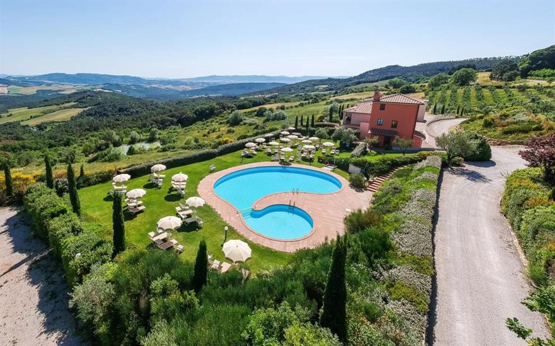 House in San Gimignano, Tuscany 11757608