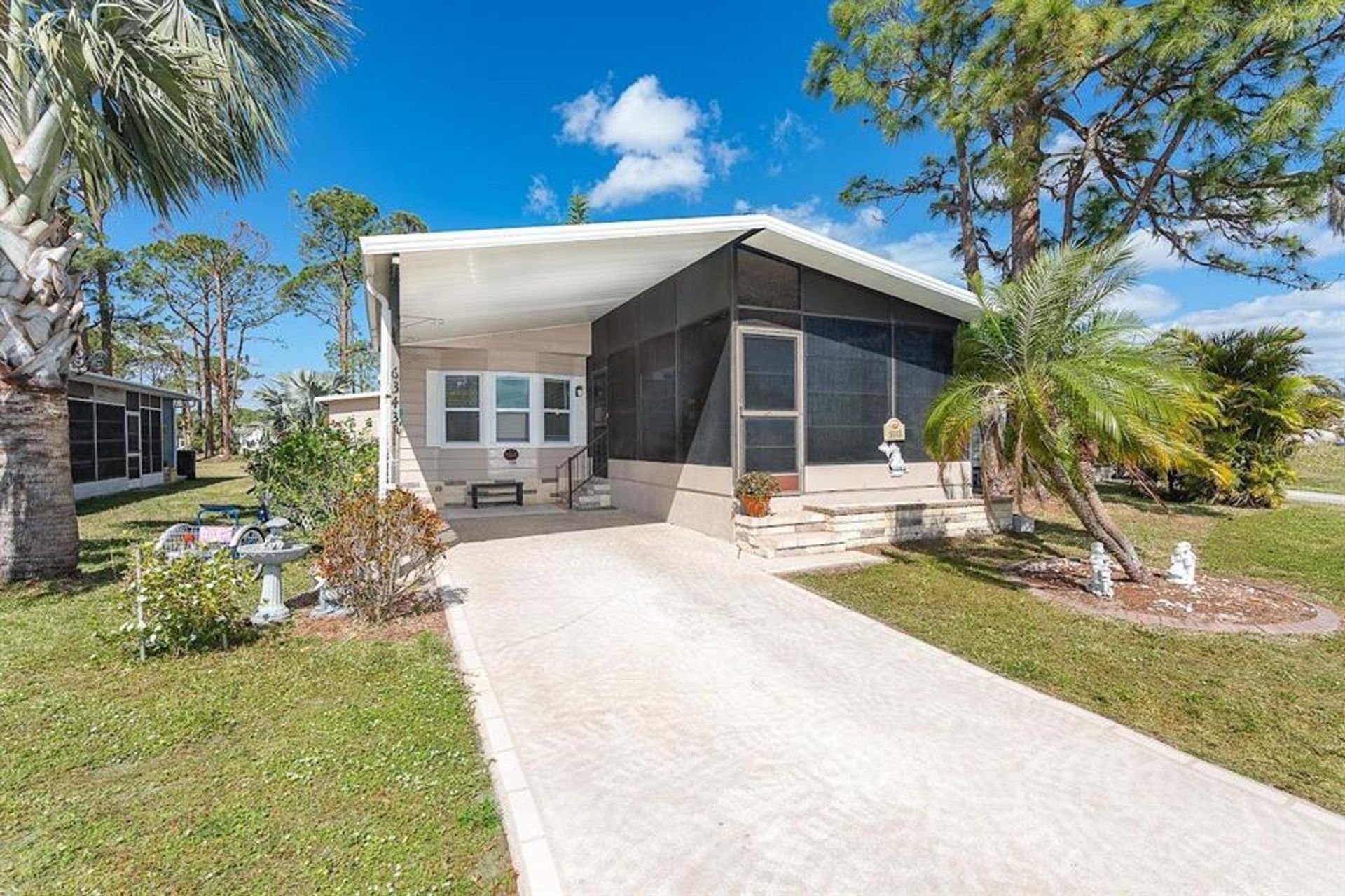 House in North Port, Florida 11758005