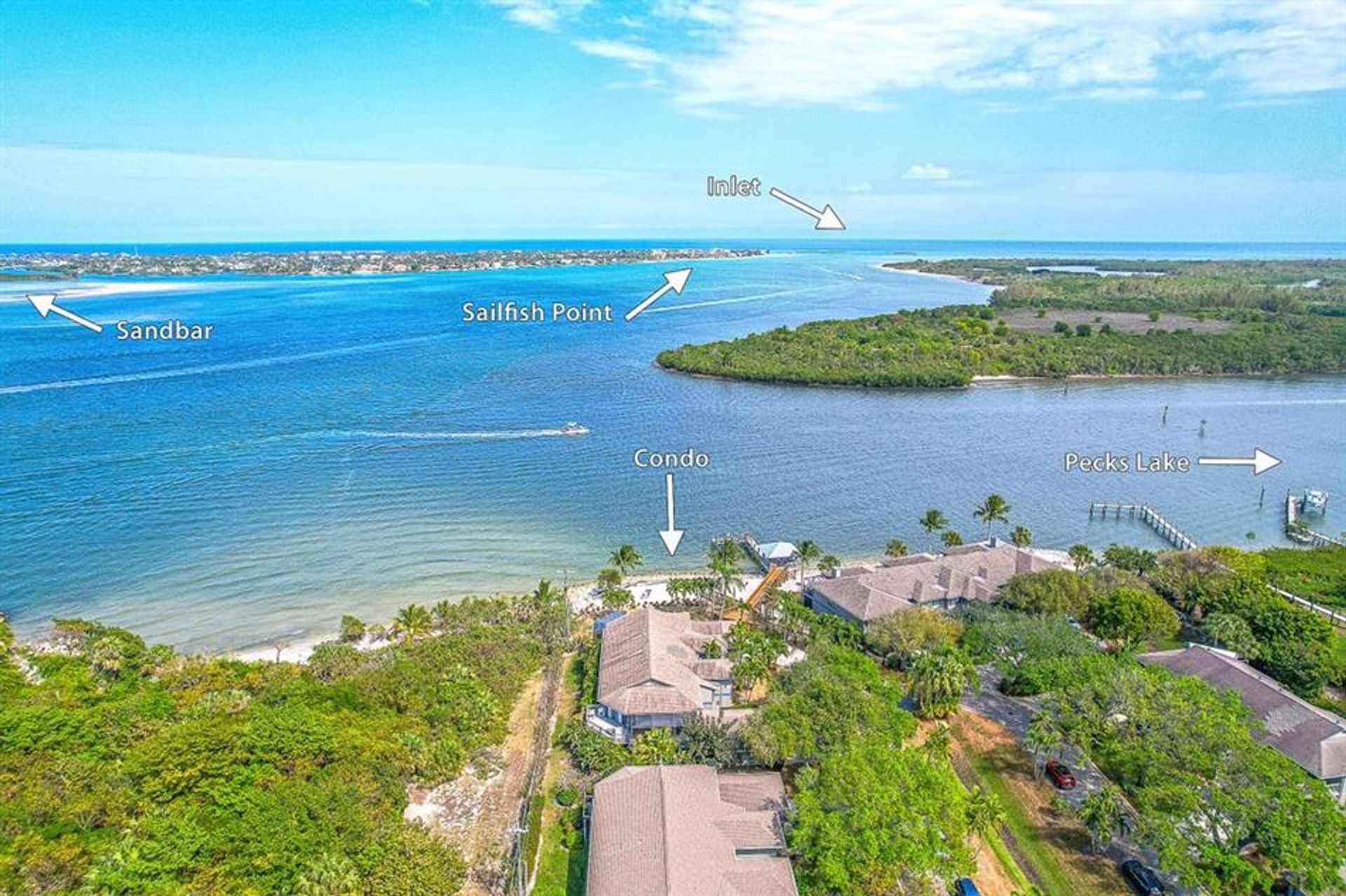 Condominio en Port Salerno, Florida 11758221