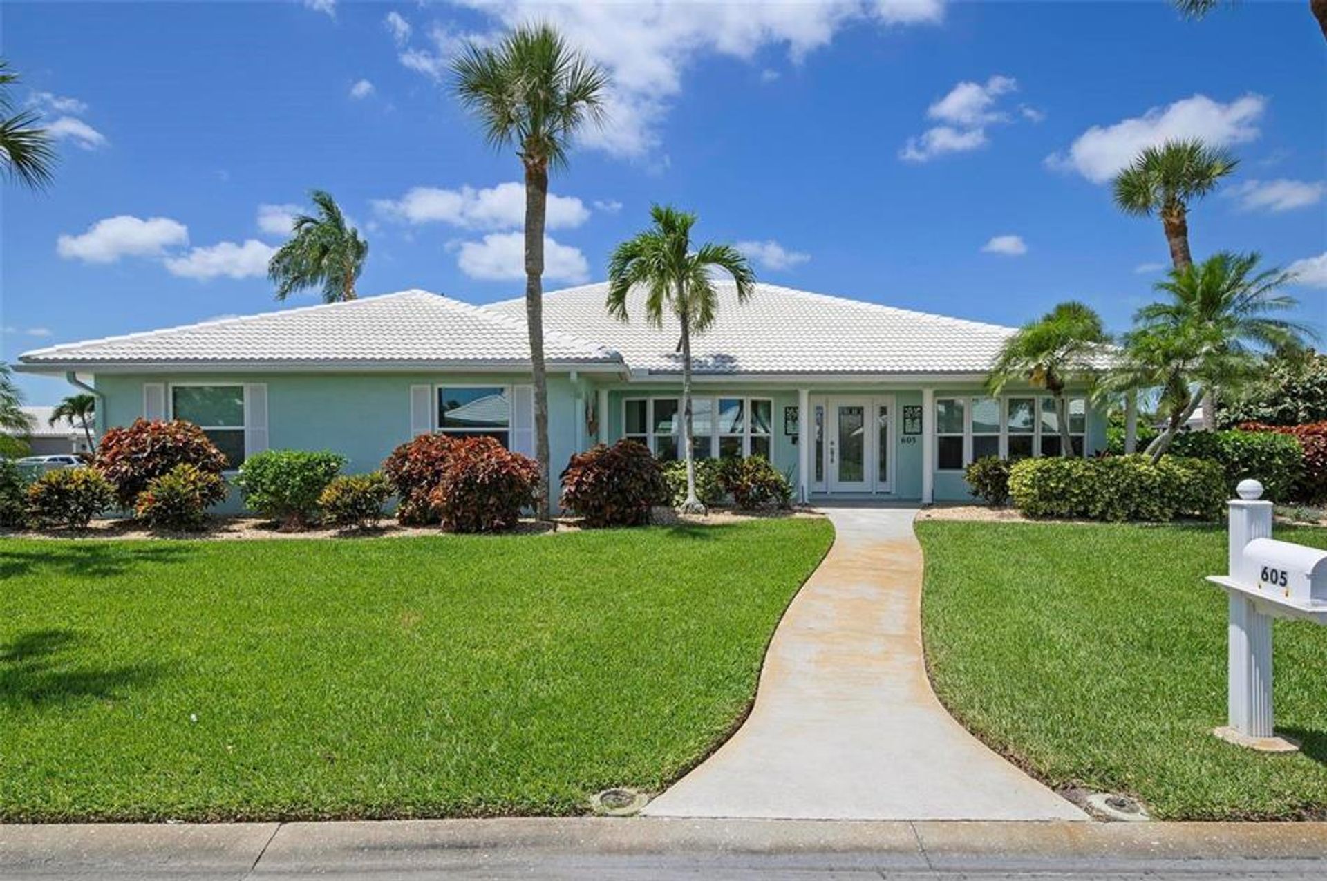 House in Venice Gardens, Florida 11758270