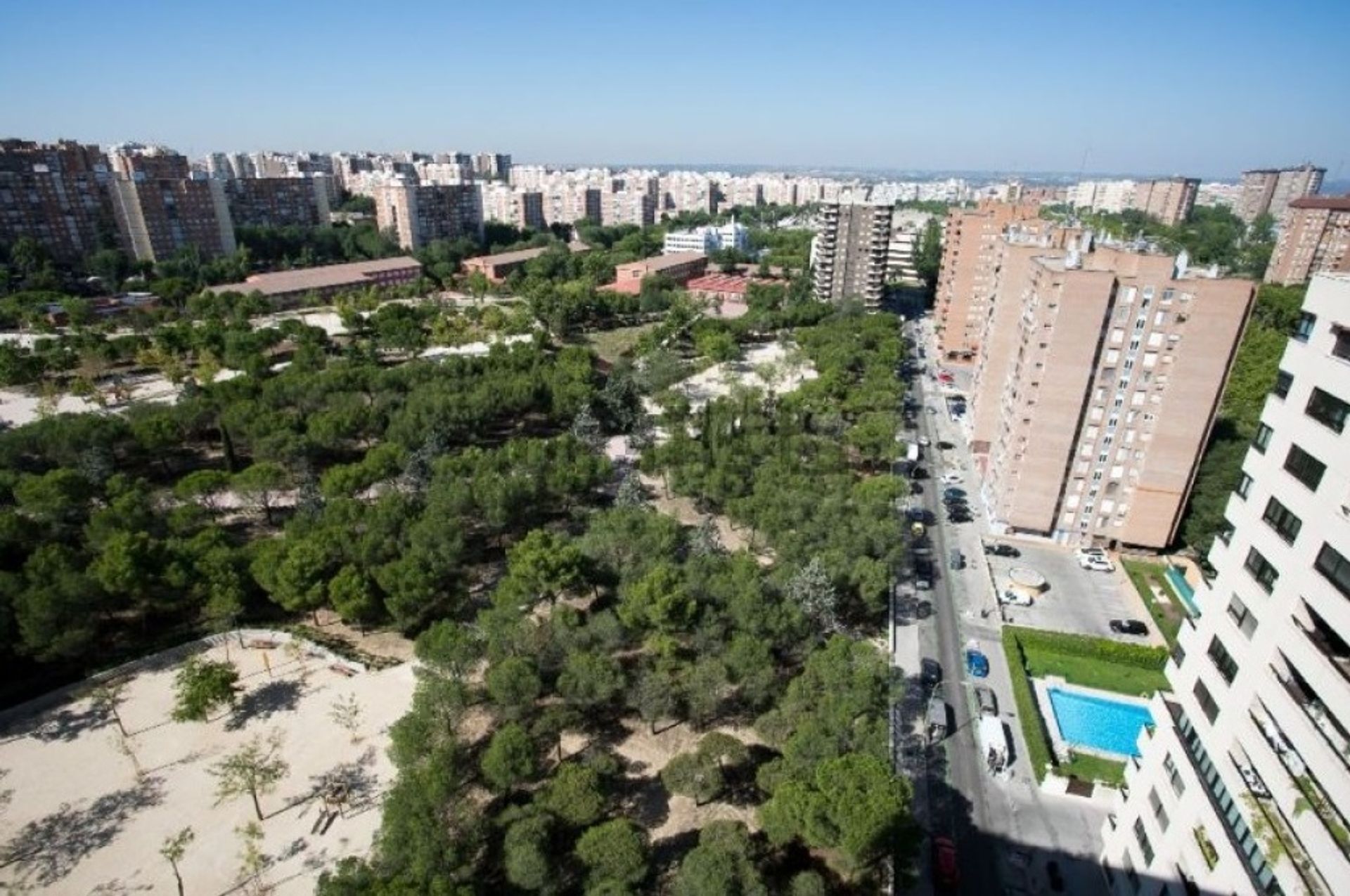 Condominium in Madrid, Comunidad de Madrid 11758414