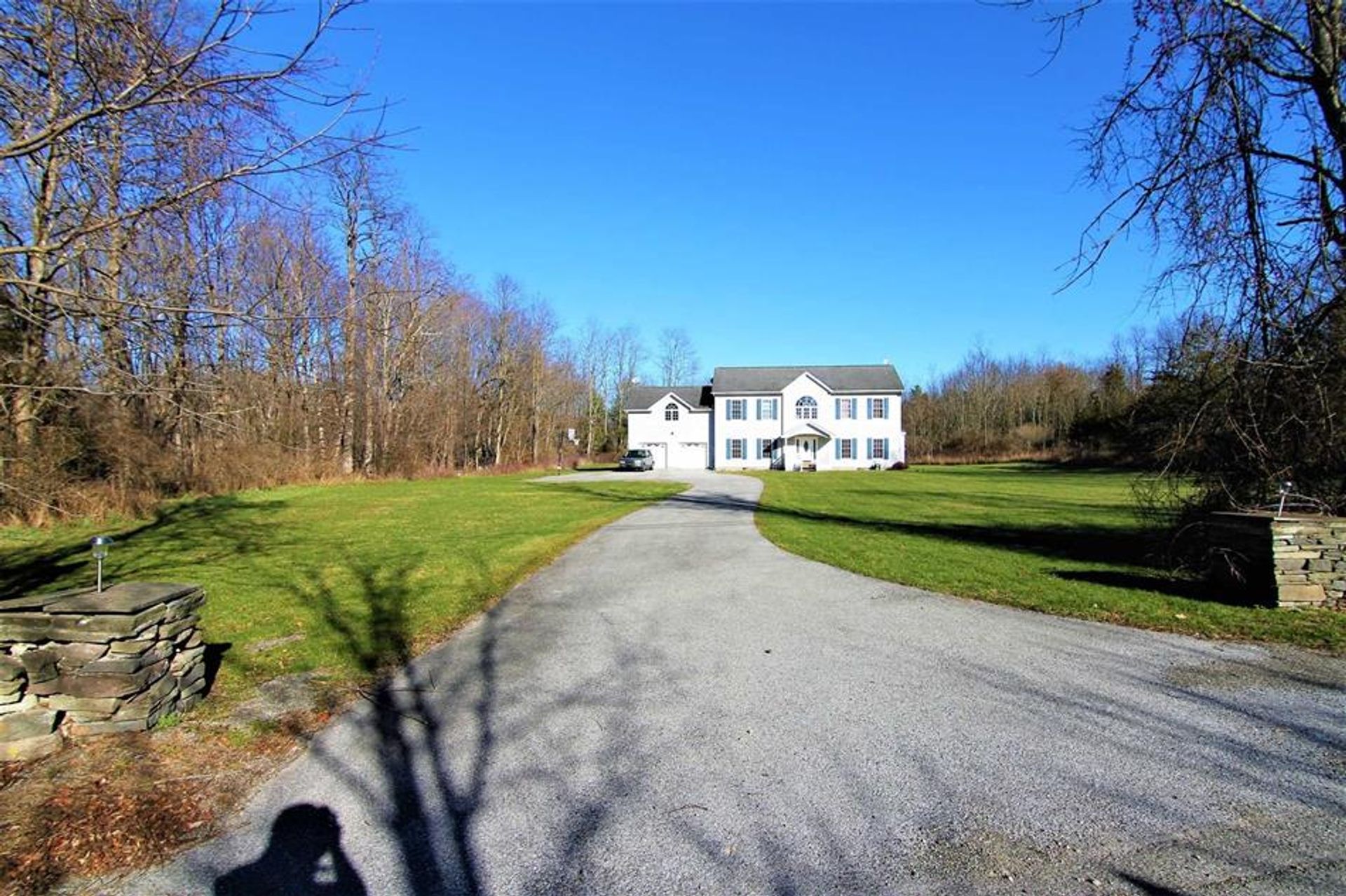 House in Stanfordville, New York 11759034