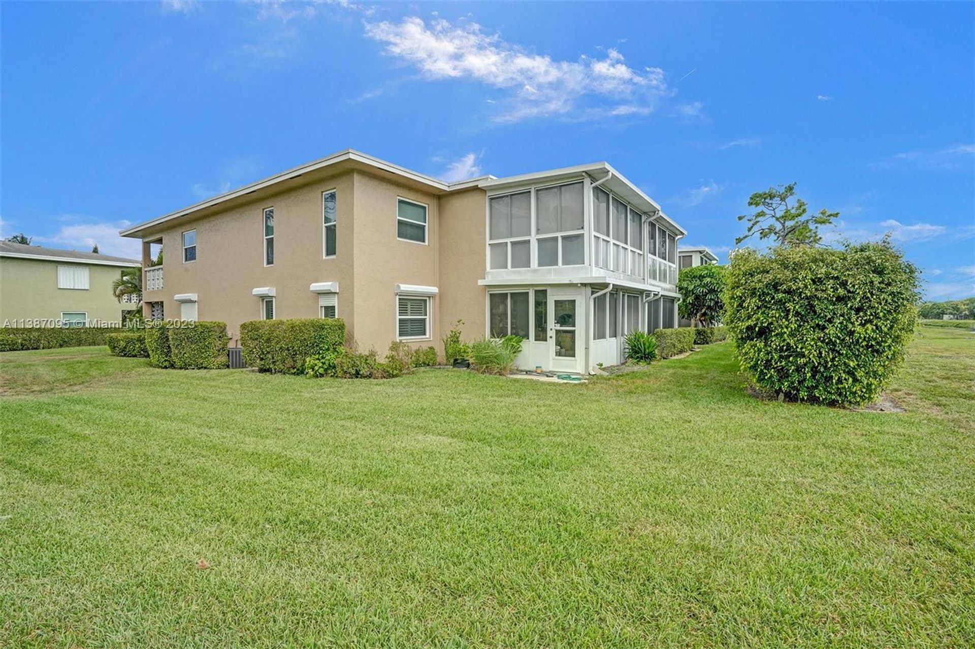 Condominium in Delray Beach, Florida 11760446