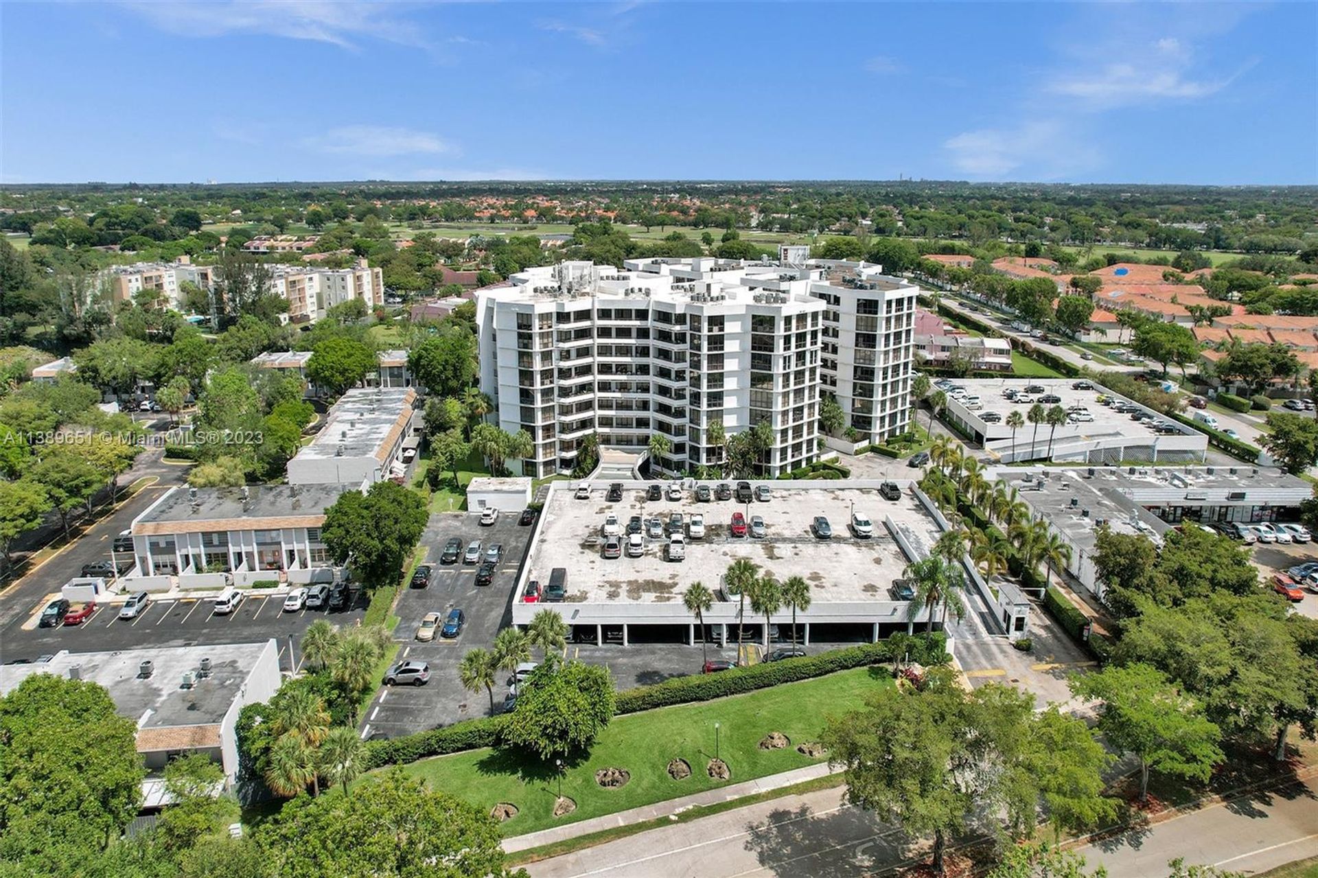 Condominium in Kendale Lakes, Florida 11760450