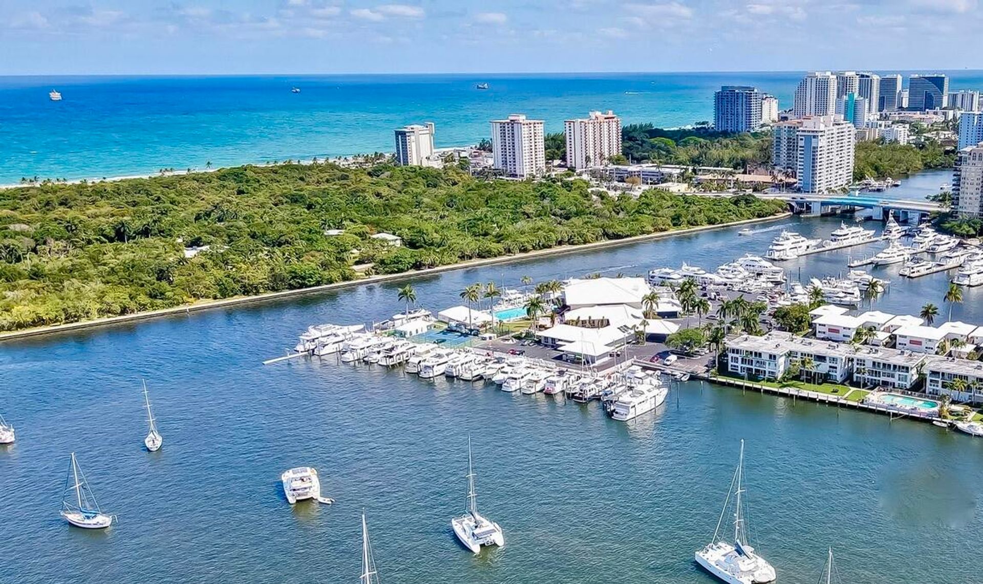 सम्मिलित में Birch Ocean Front, Florida 11760455