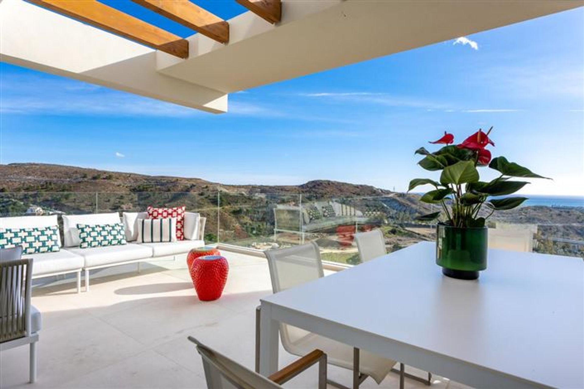 Condominium in Benahavis, Andalusië 11760861