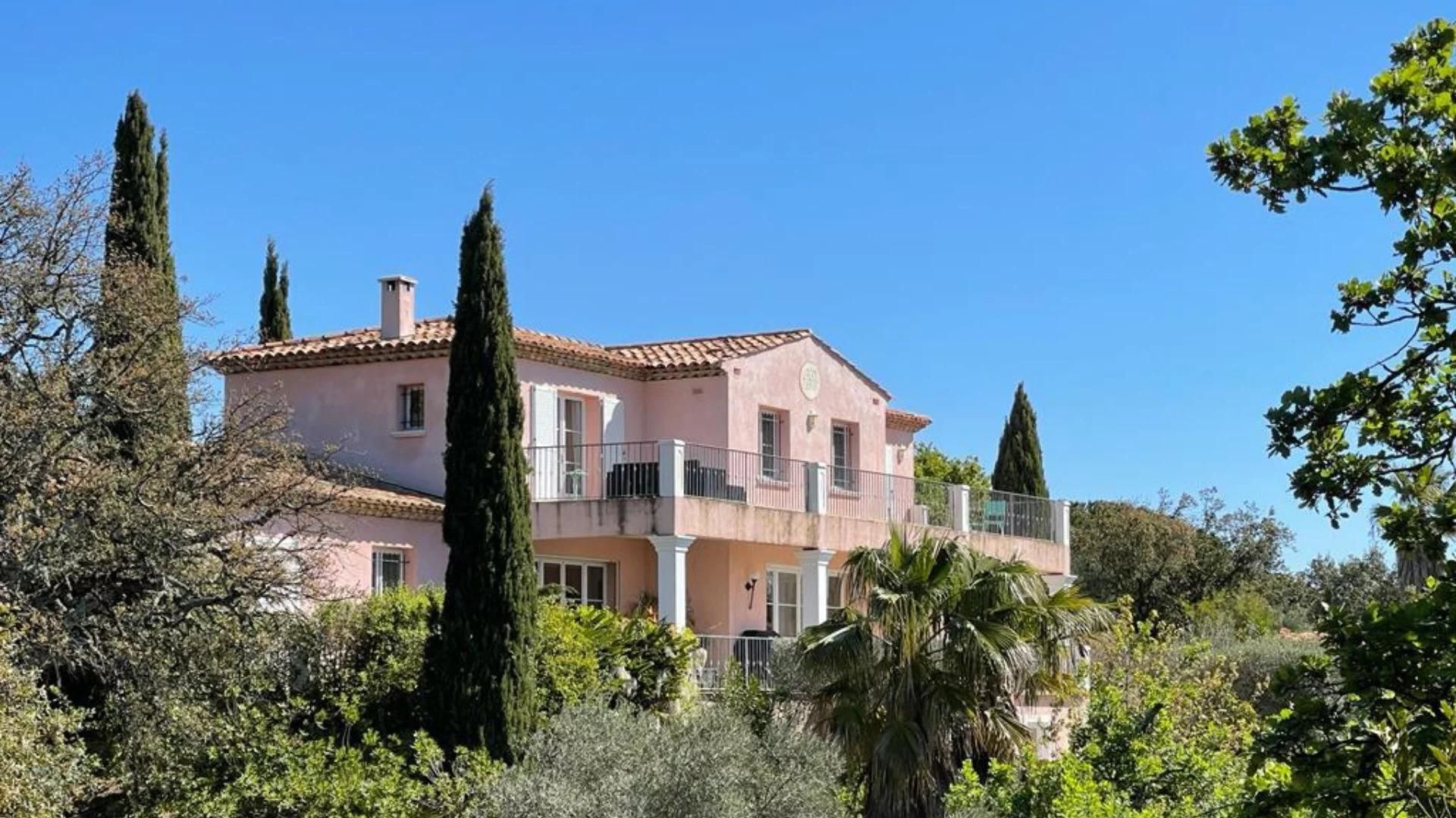 Casa nel Sainte-Maxime, Provenza-Alpi-Costa Azzurra 11761019