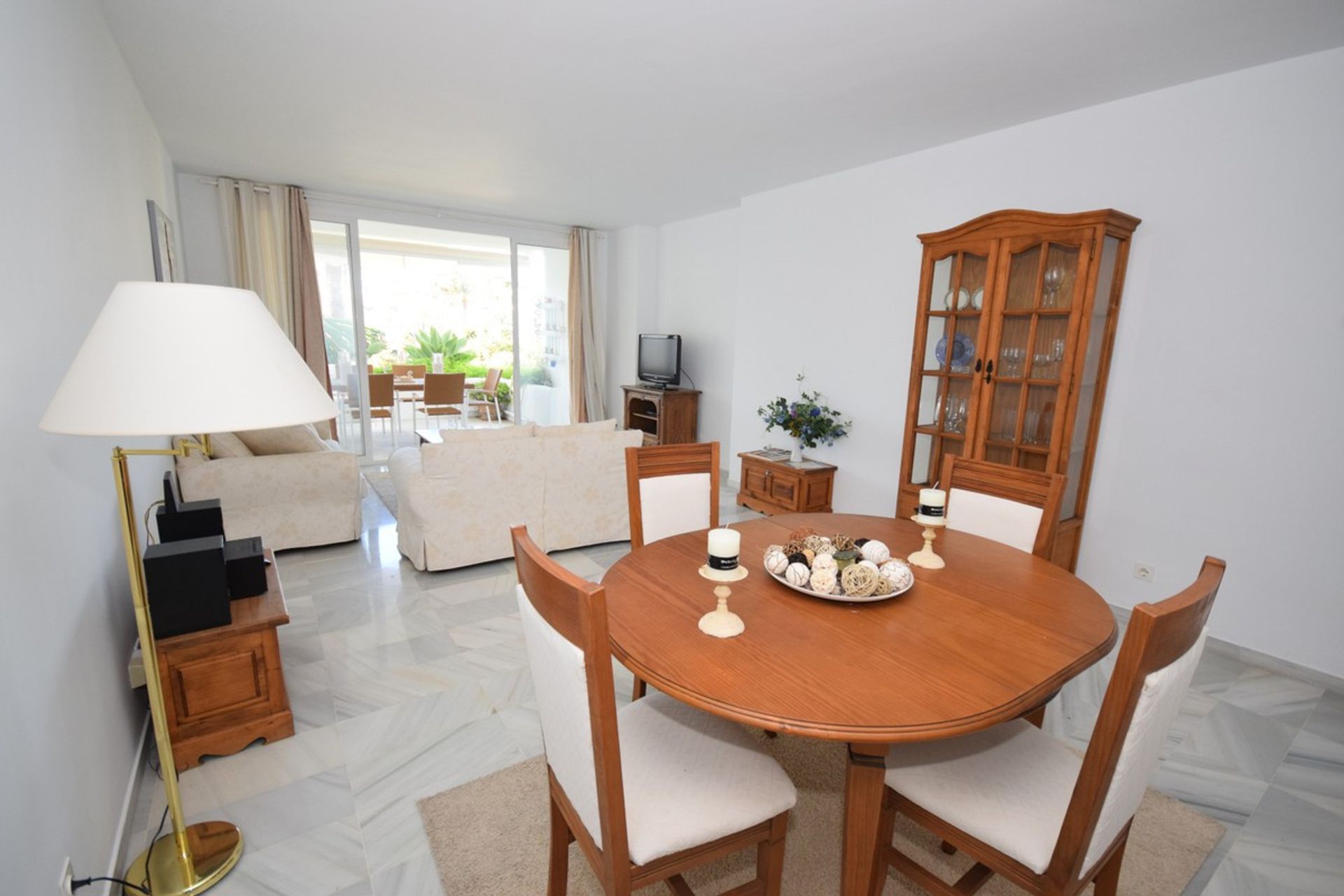 Condominium in Estepona, Andalusia 11761233