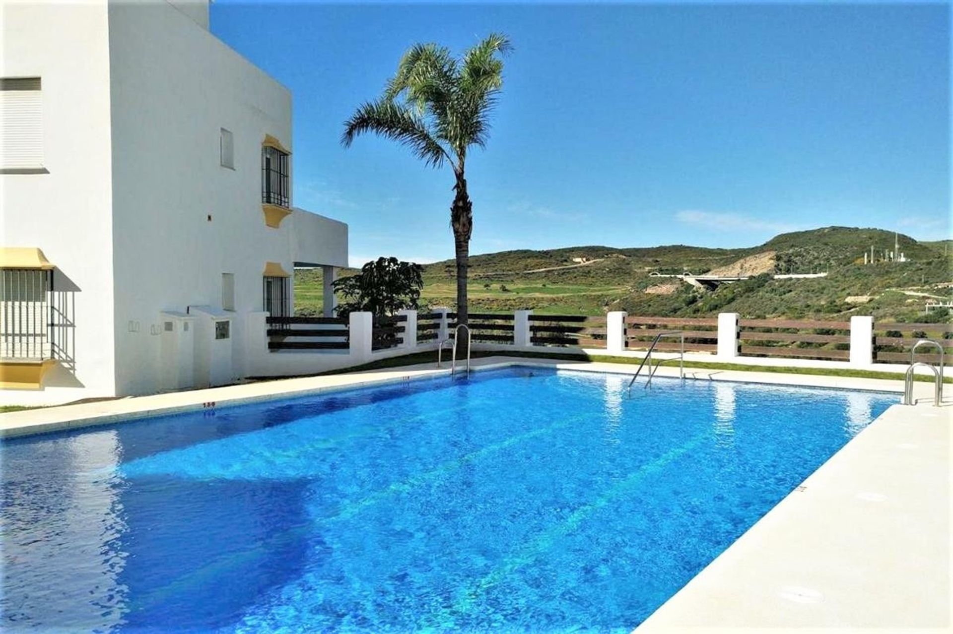 Condominio nel Estepona, Andalusia 11761366