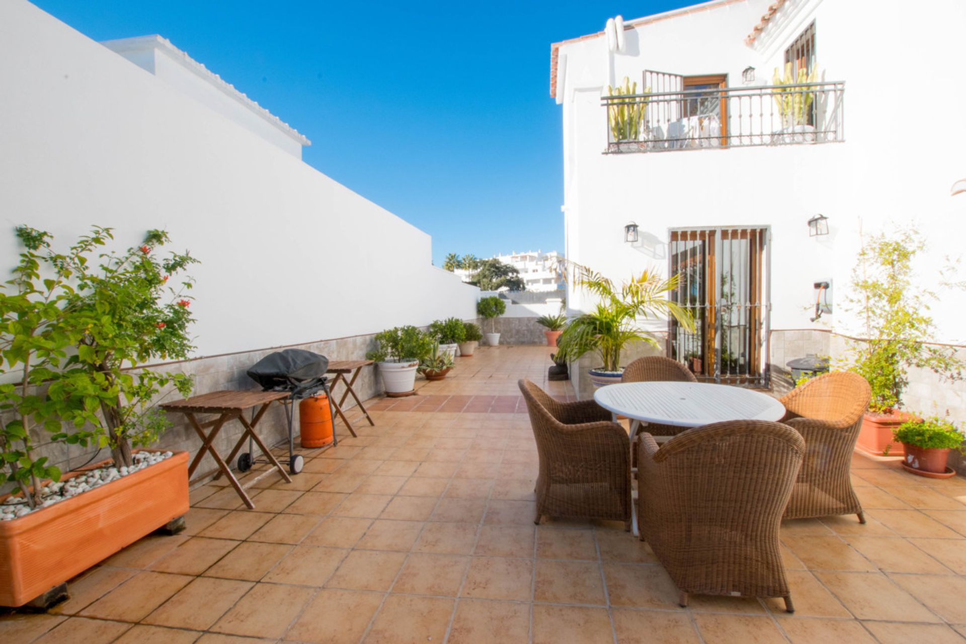 rumah dalam Marbella, Andalucía 11761400