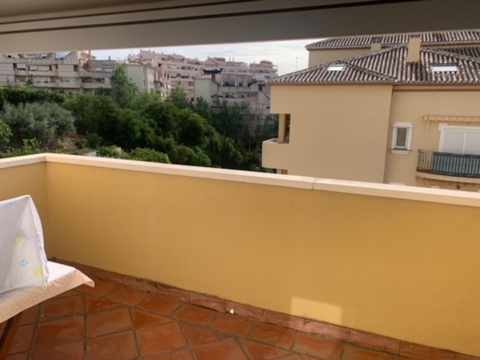 Condominium dans Estepona, Andalousie 11761556