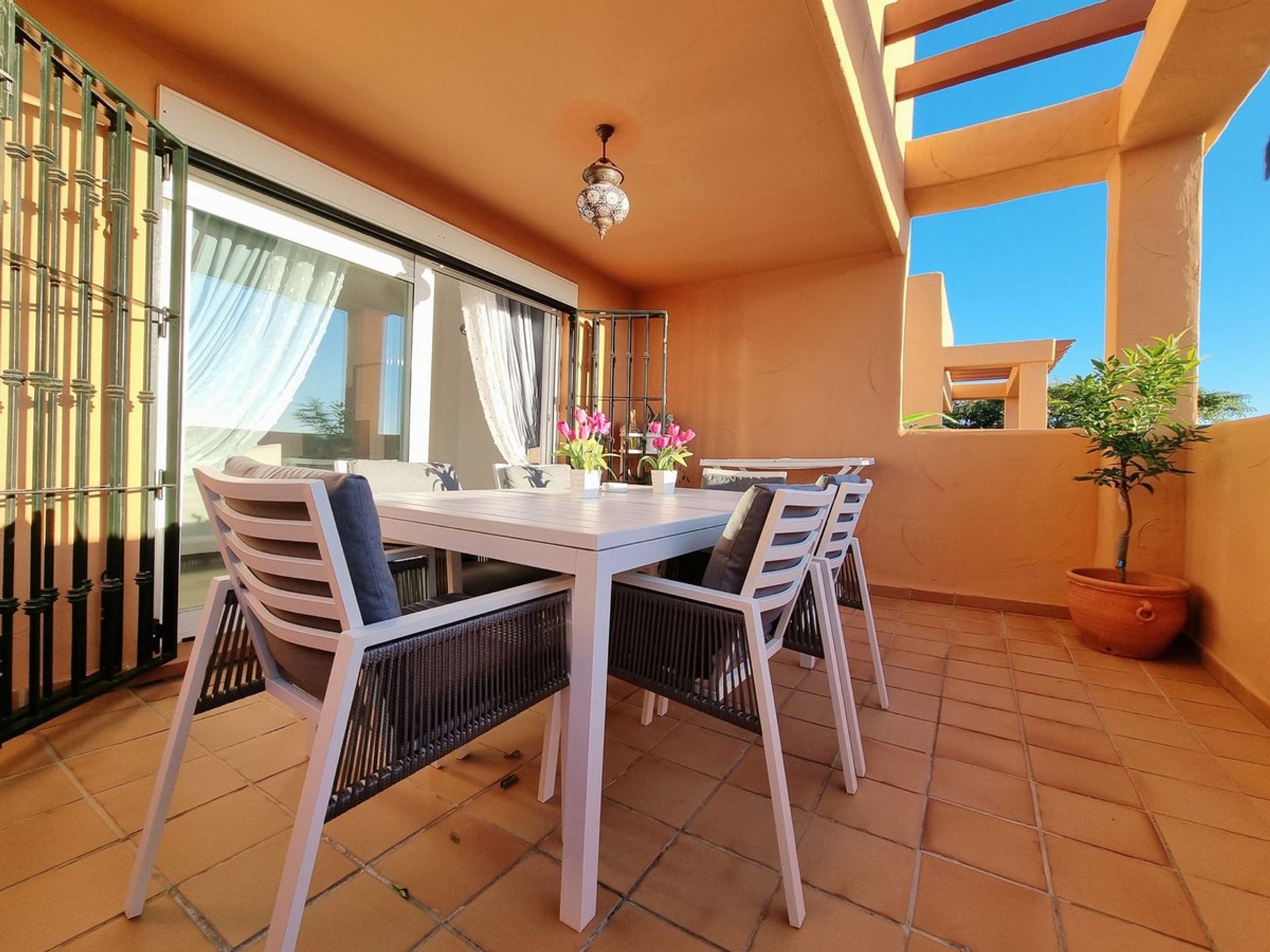 Condominium in Marbella, Andalucía 11763956