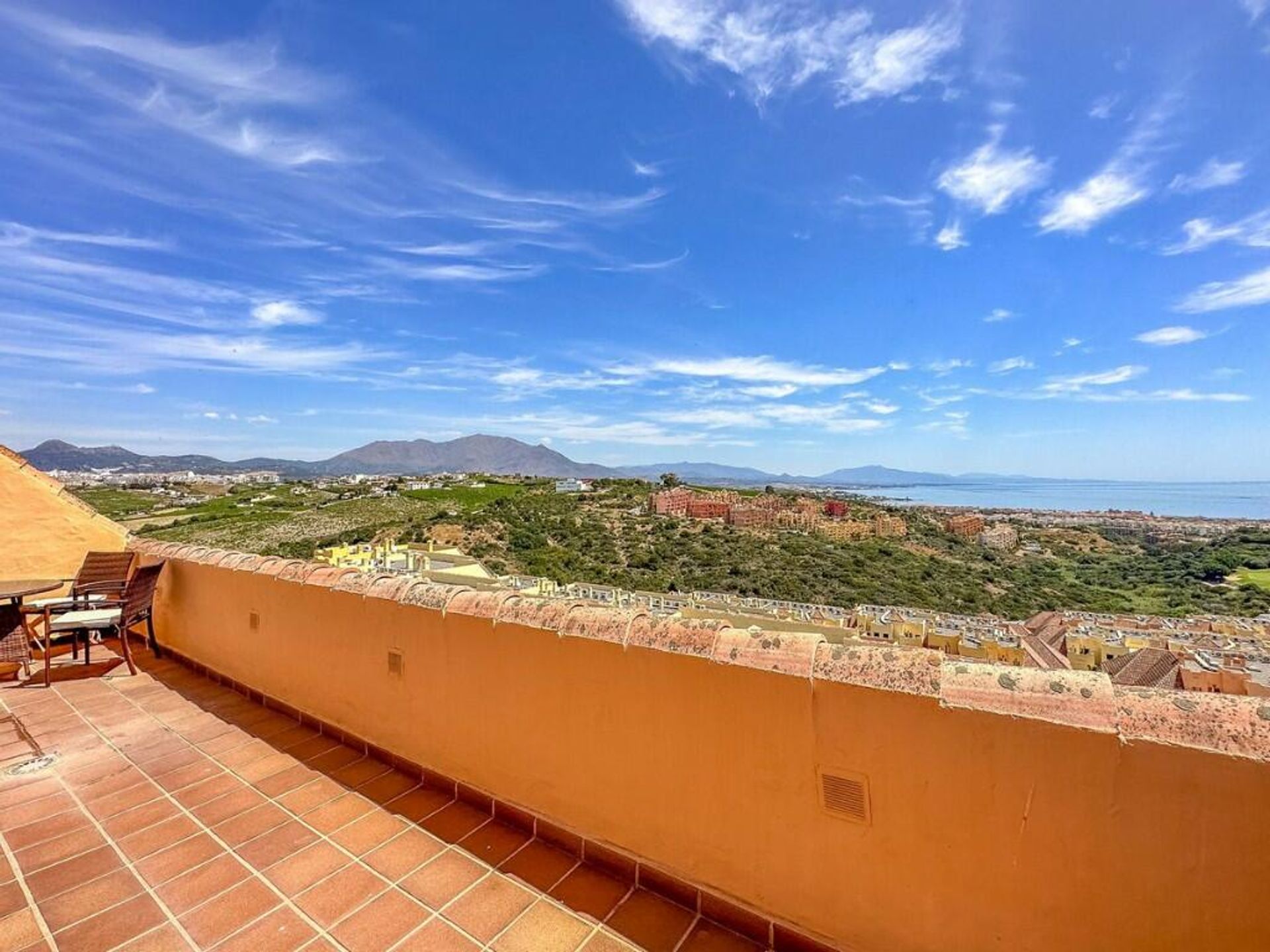 Condominium in Castillo de Sabinillas, Andalusia 11764435