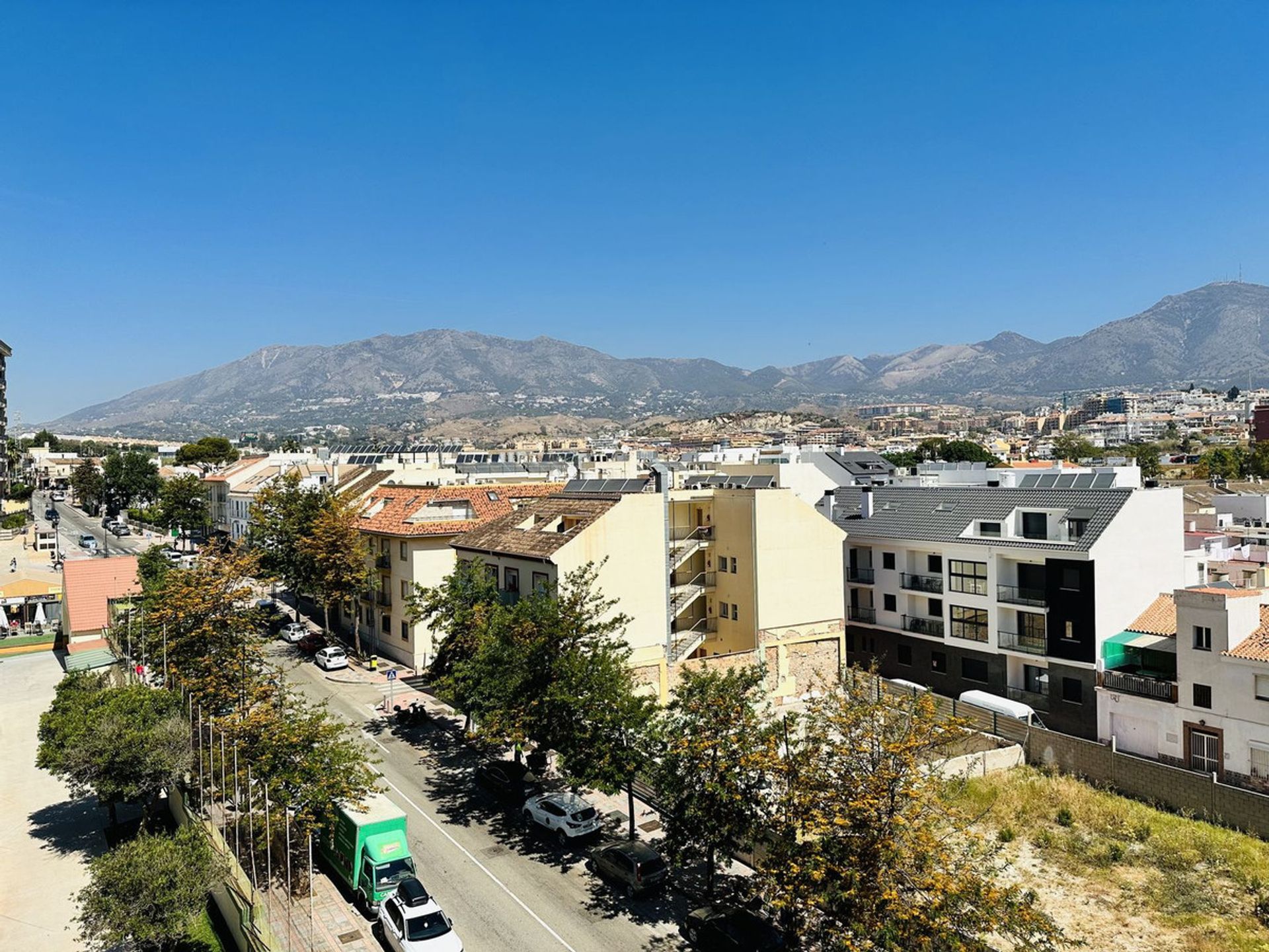 Condominium in Fuengirola, Andalusia 11764628