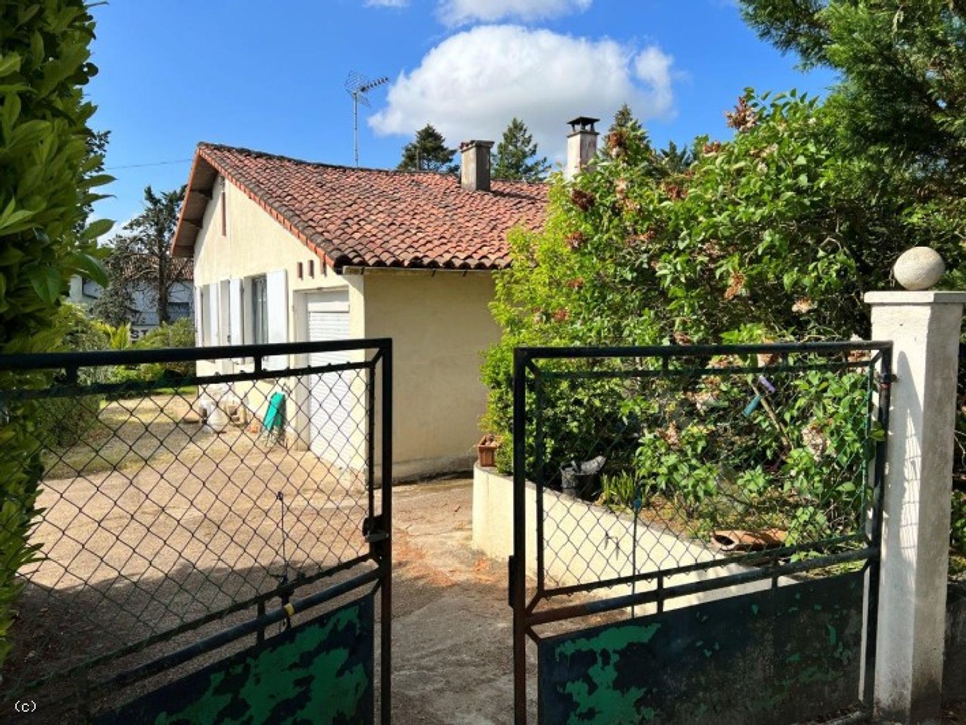 casa no Ruffec, Nouvelle-Aquitaine 11769205