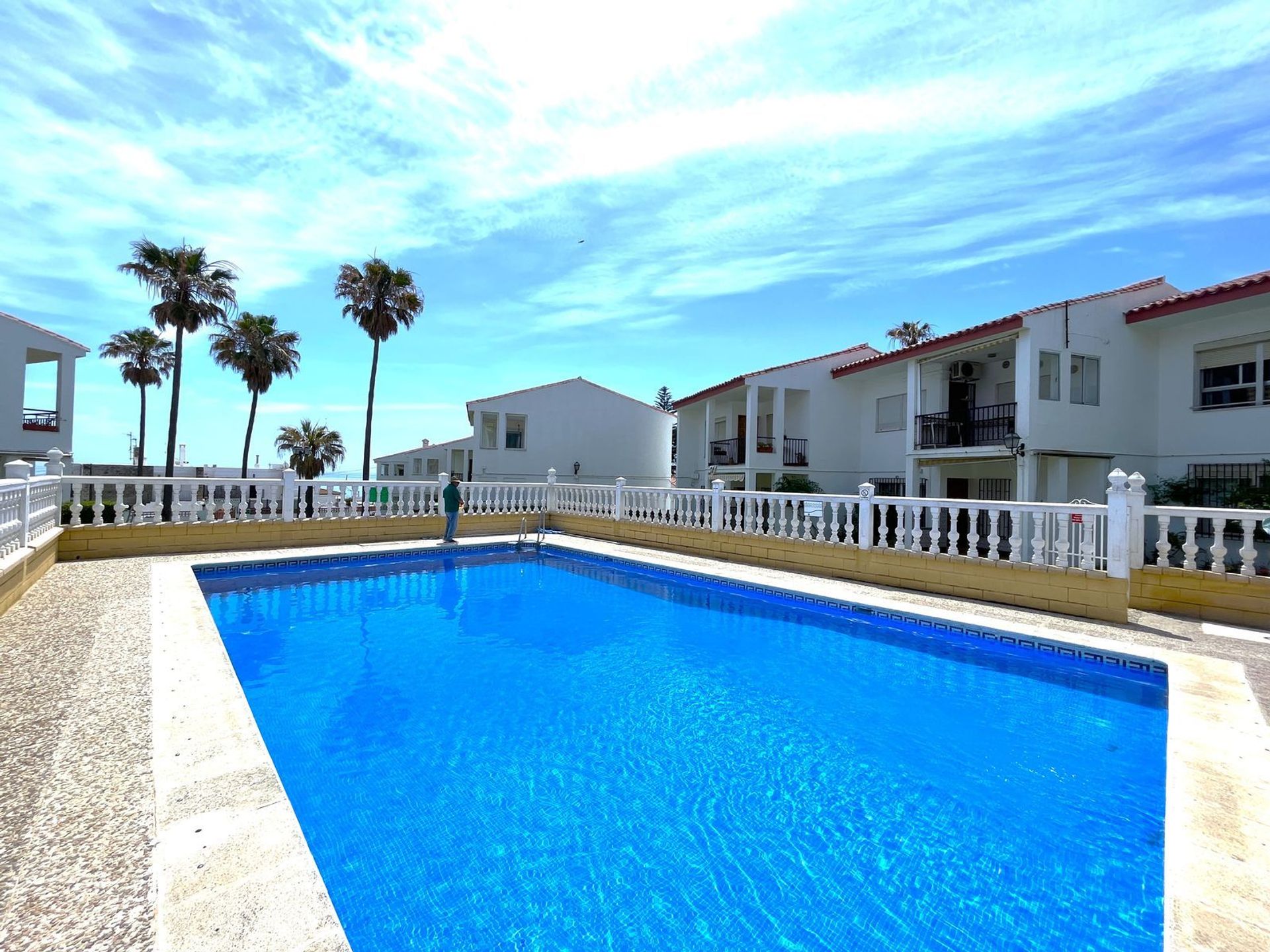 Condominium dans Puerto de la Duquesa, Andalusia 11769755