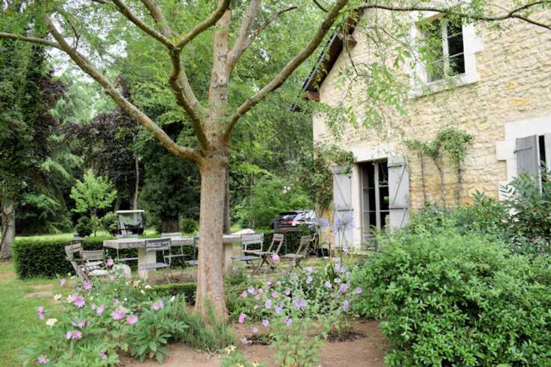 Rumah di La Charité-sur-Loire, Bourgogne-Franche-Comté 11776823