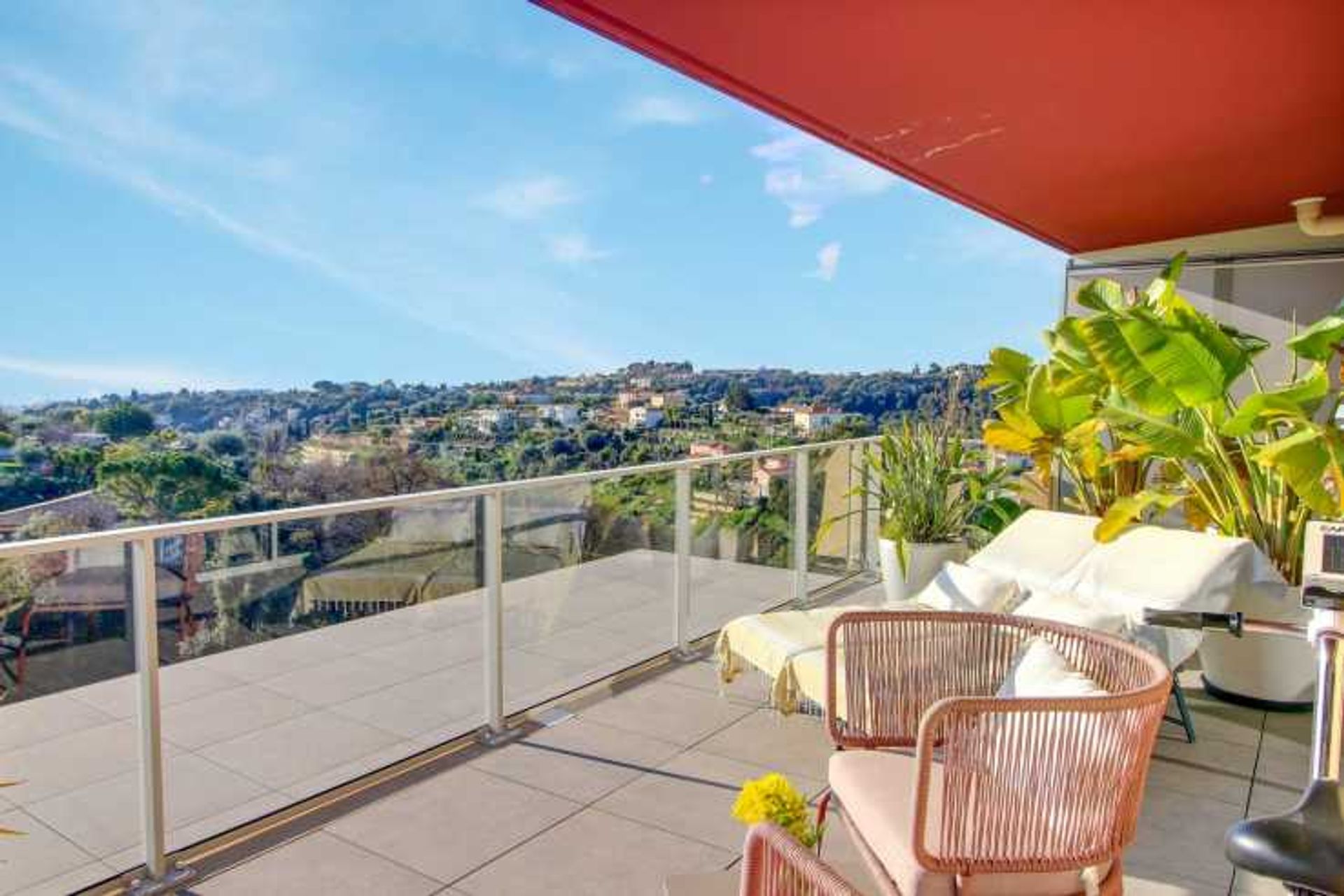 Condominium in Nice, Provence-Alpes-Cote d'Azur 11776835