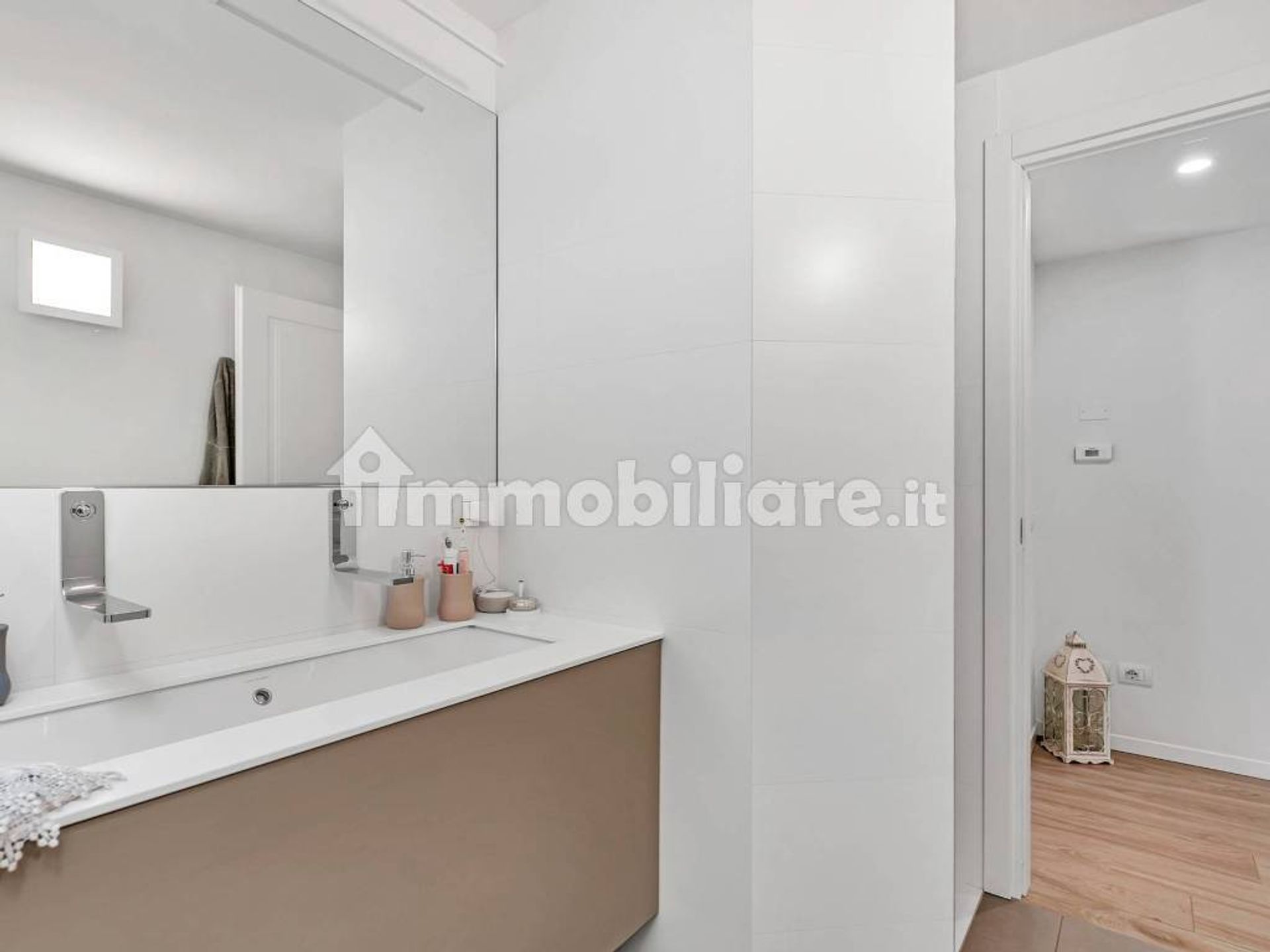 Haus im , Lombardia 11777372