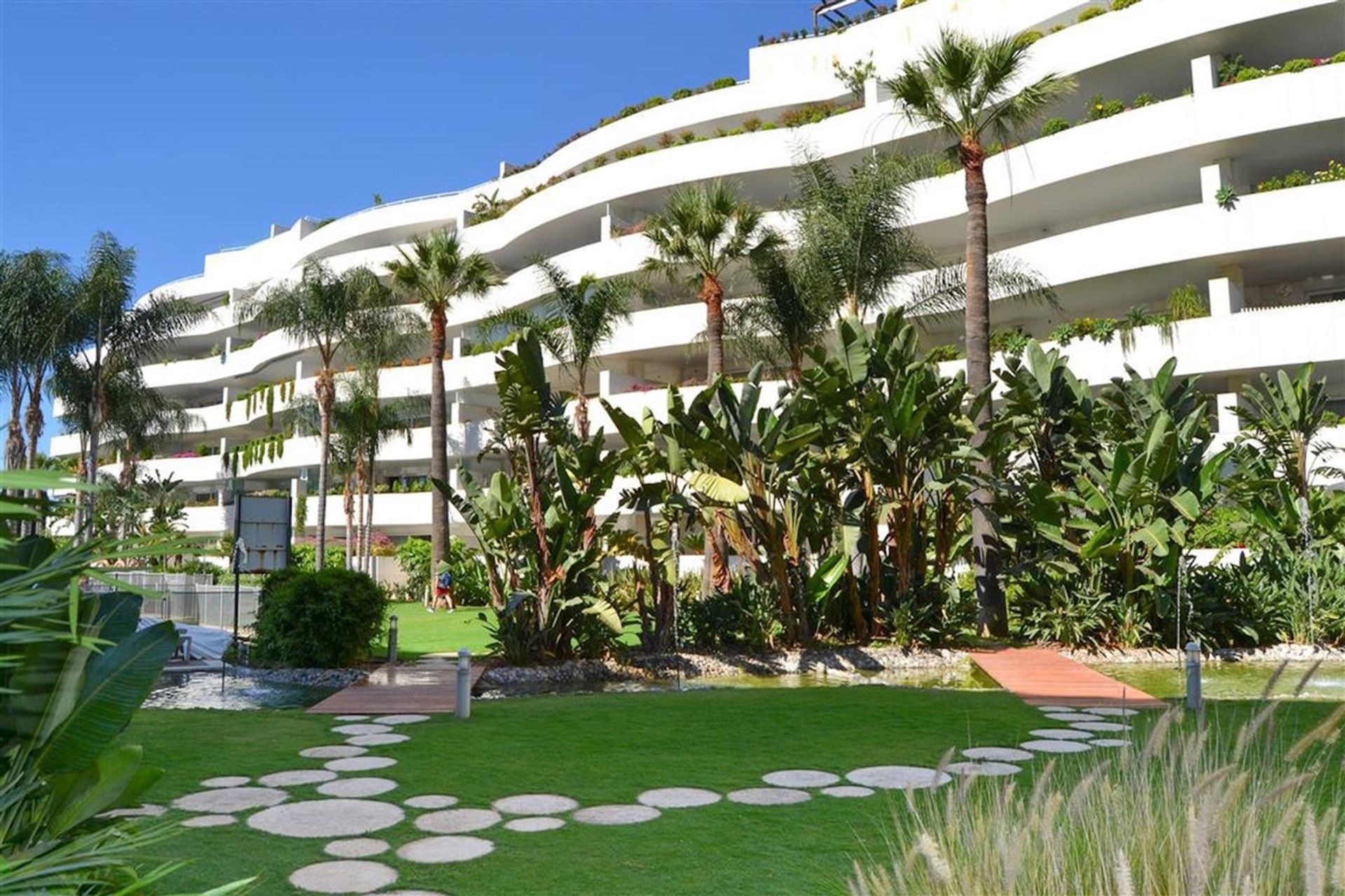 Condominium in Marbella, Andalusia 11777523