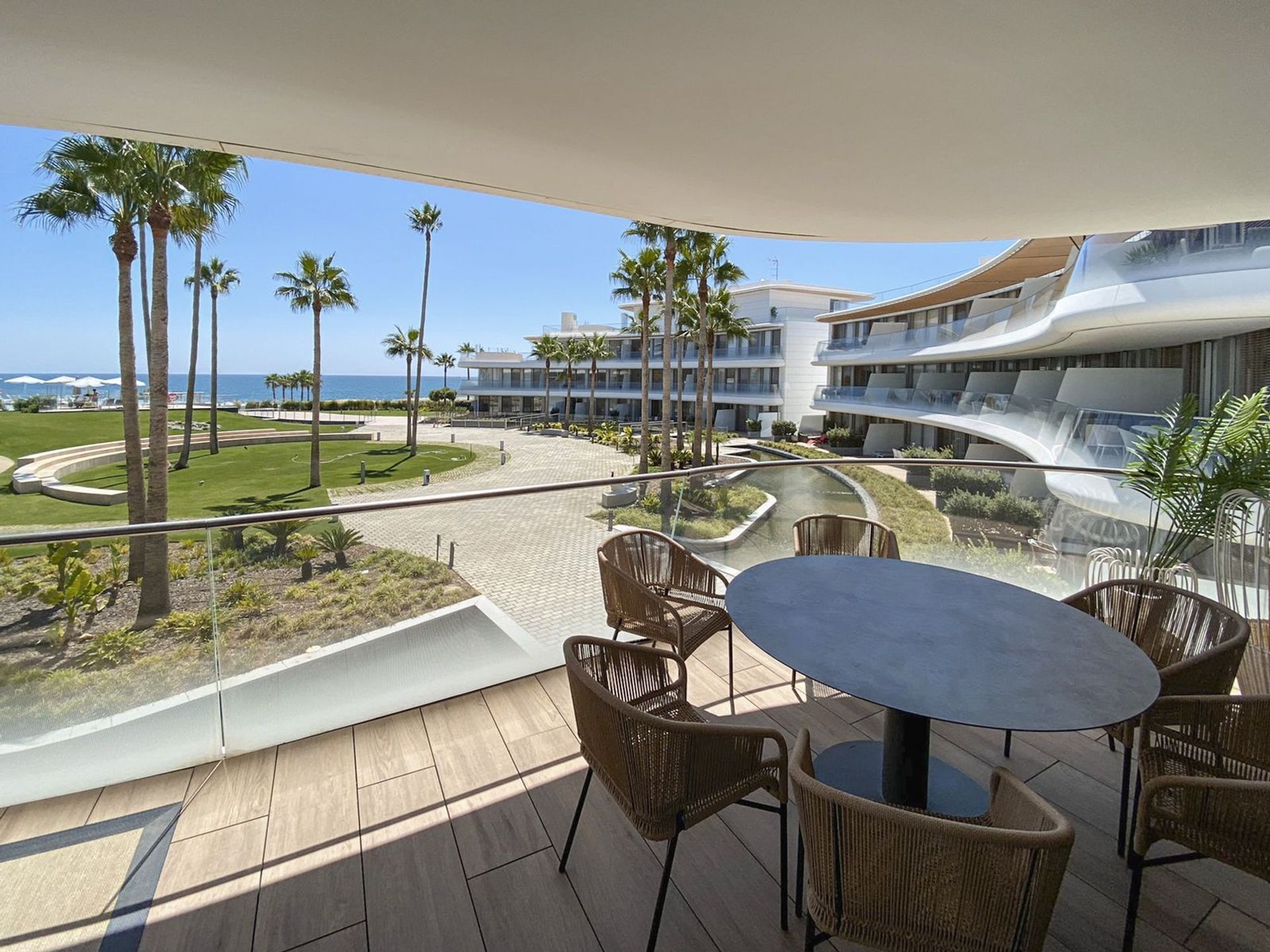 Condominium in Estepona, Andalusië 11780529