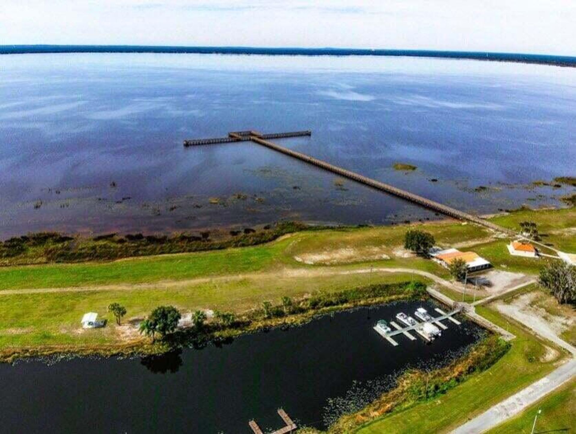 Wylądować w Lake Wales, Florida 11783060