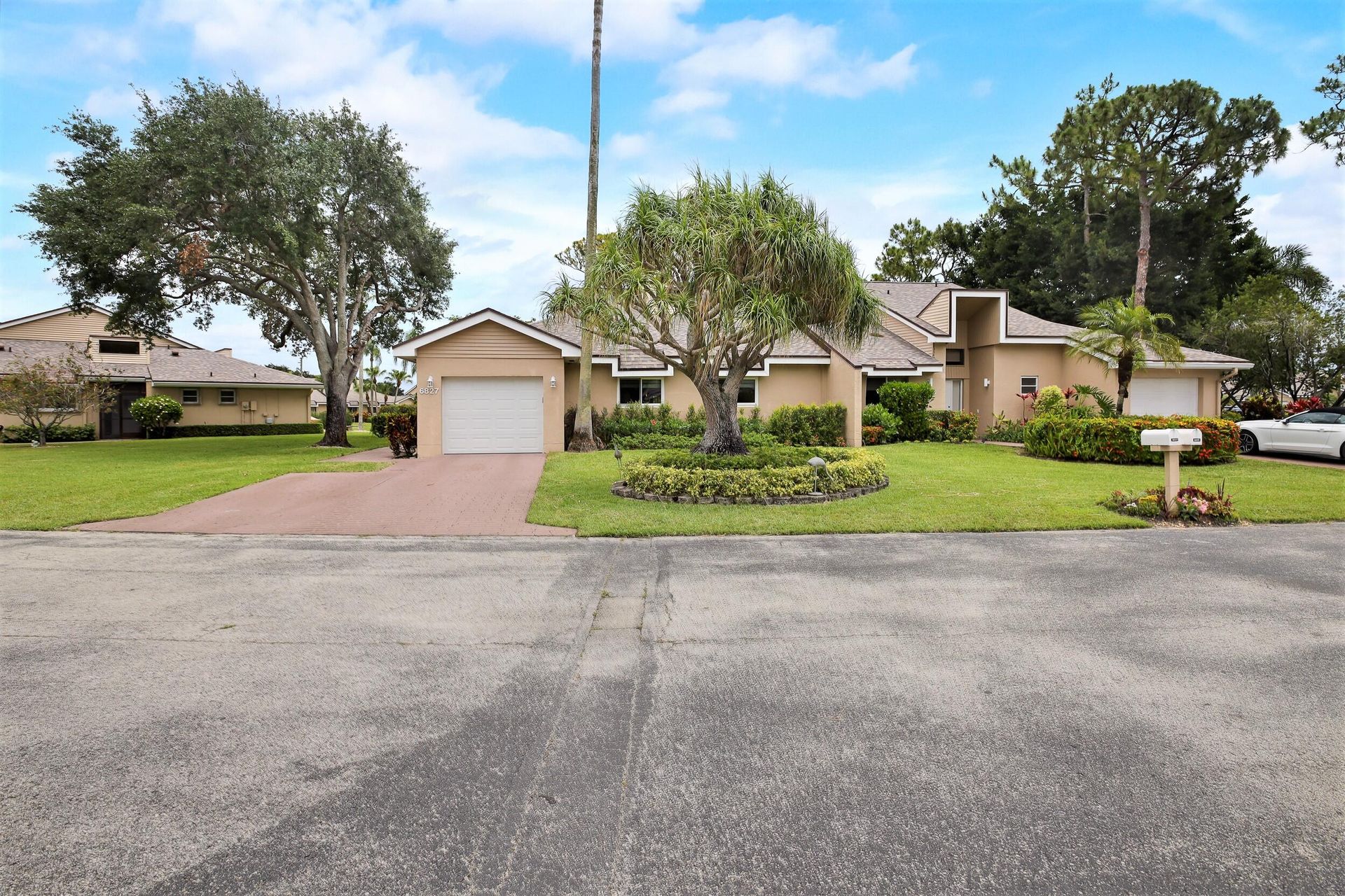 House in Greenacres, Florida 11783062