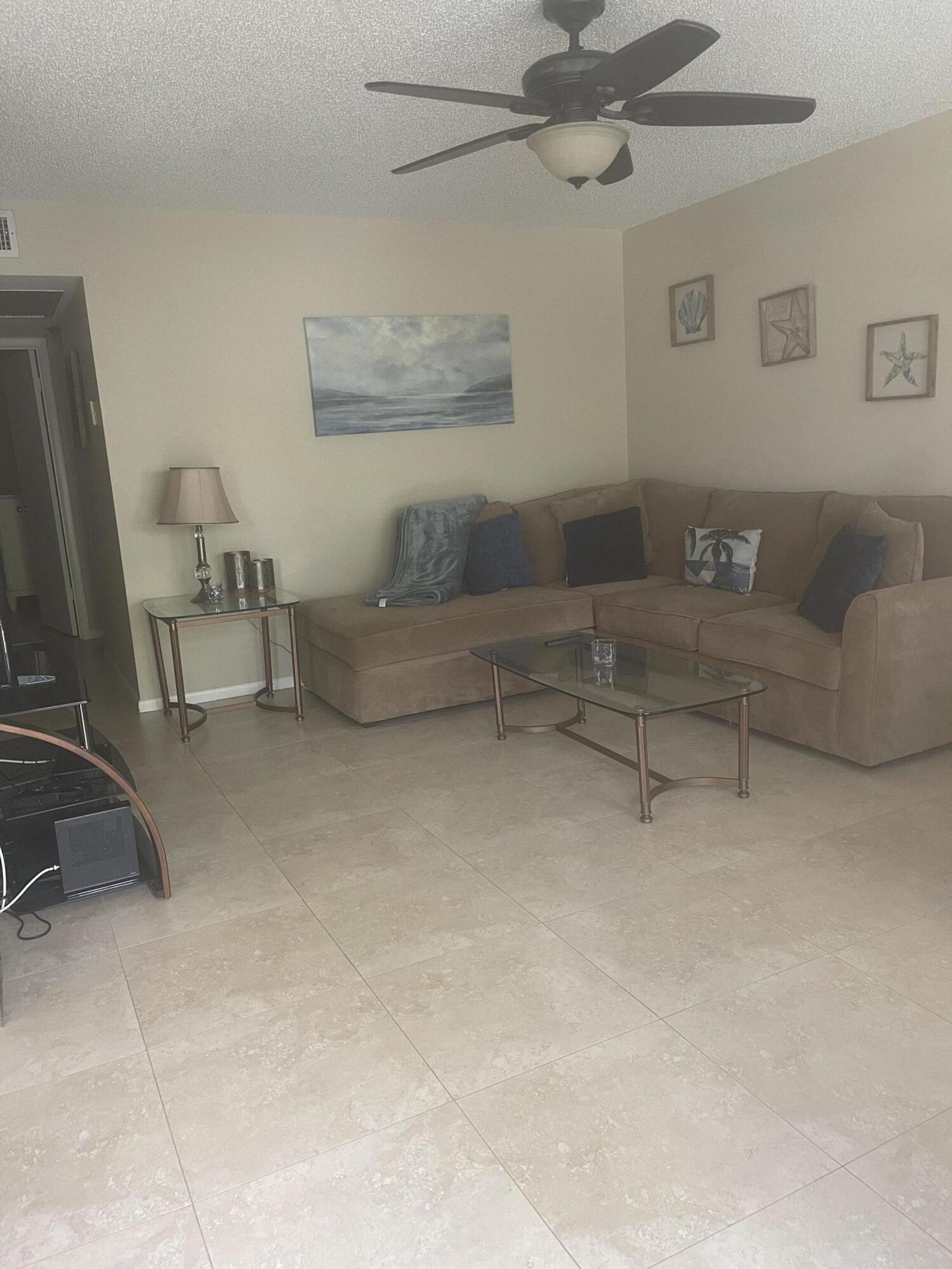 House in Deerfield Beach, Florida 11783070