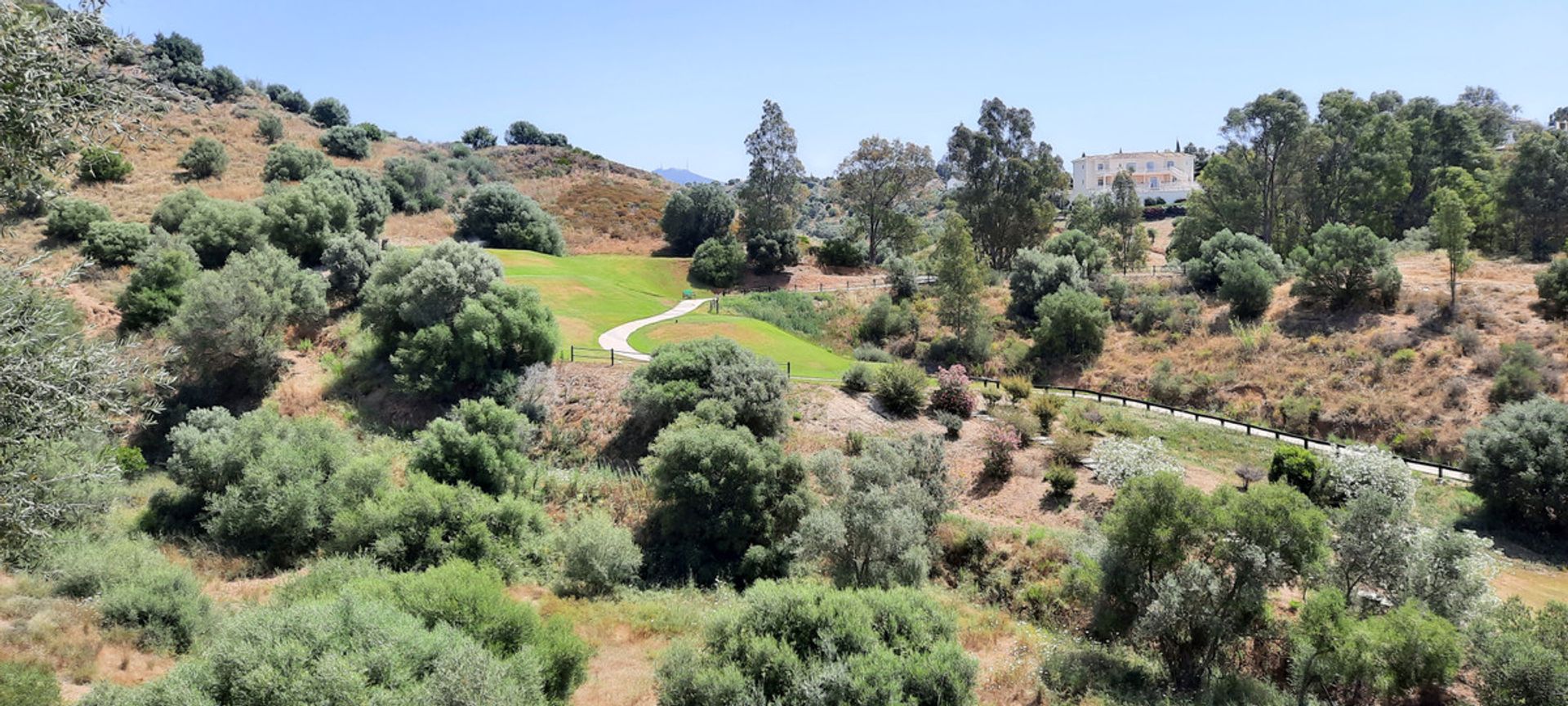 Tanah dalam Fuengirola, Andalusia 11786996