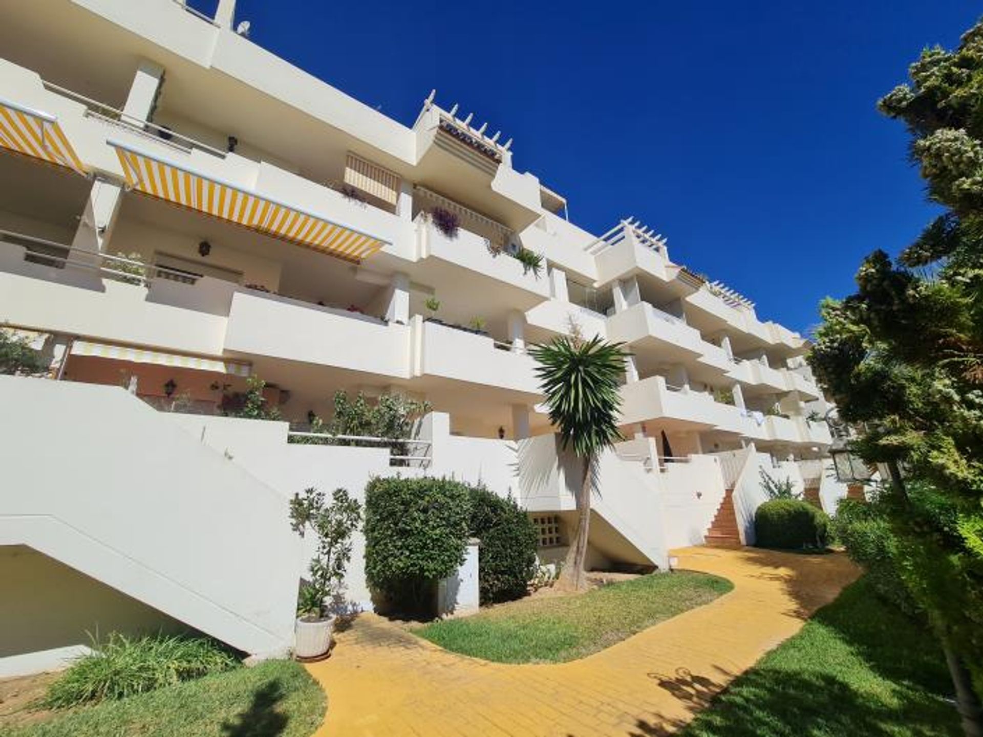 Condominium dans , Calle Manuel Piñero 11787031