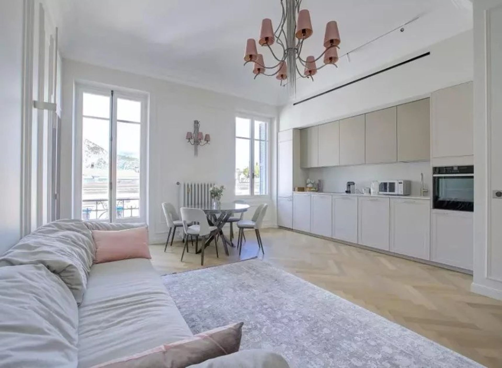 Condominium in Beaulieu-sur-Mer, Provence-Alpes-Côte d'Azur 11787608