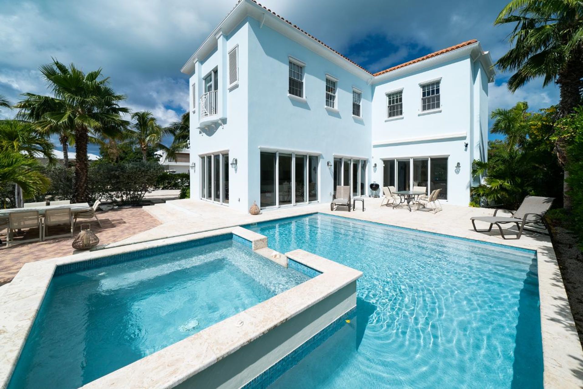 Rumah di Long Bay Hills, Caicos Islands 11787802