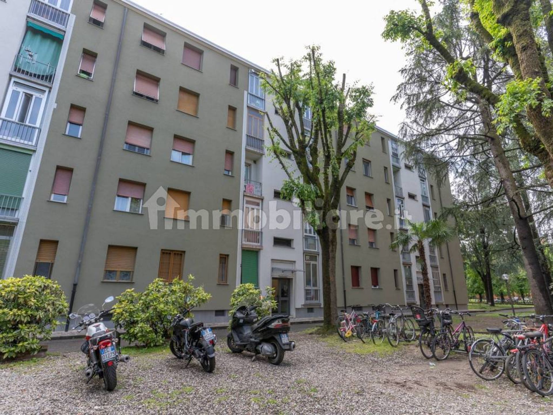 Condominio nel Milano, Lombardia 11791338