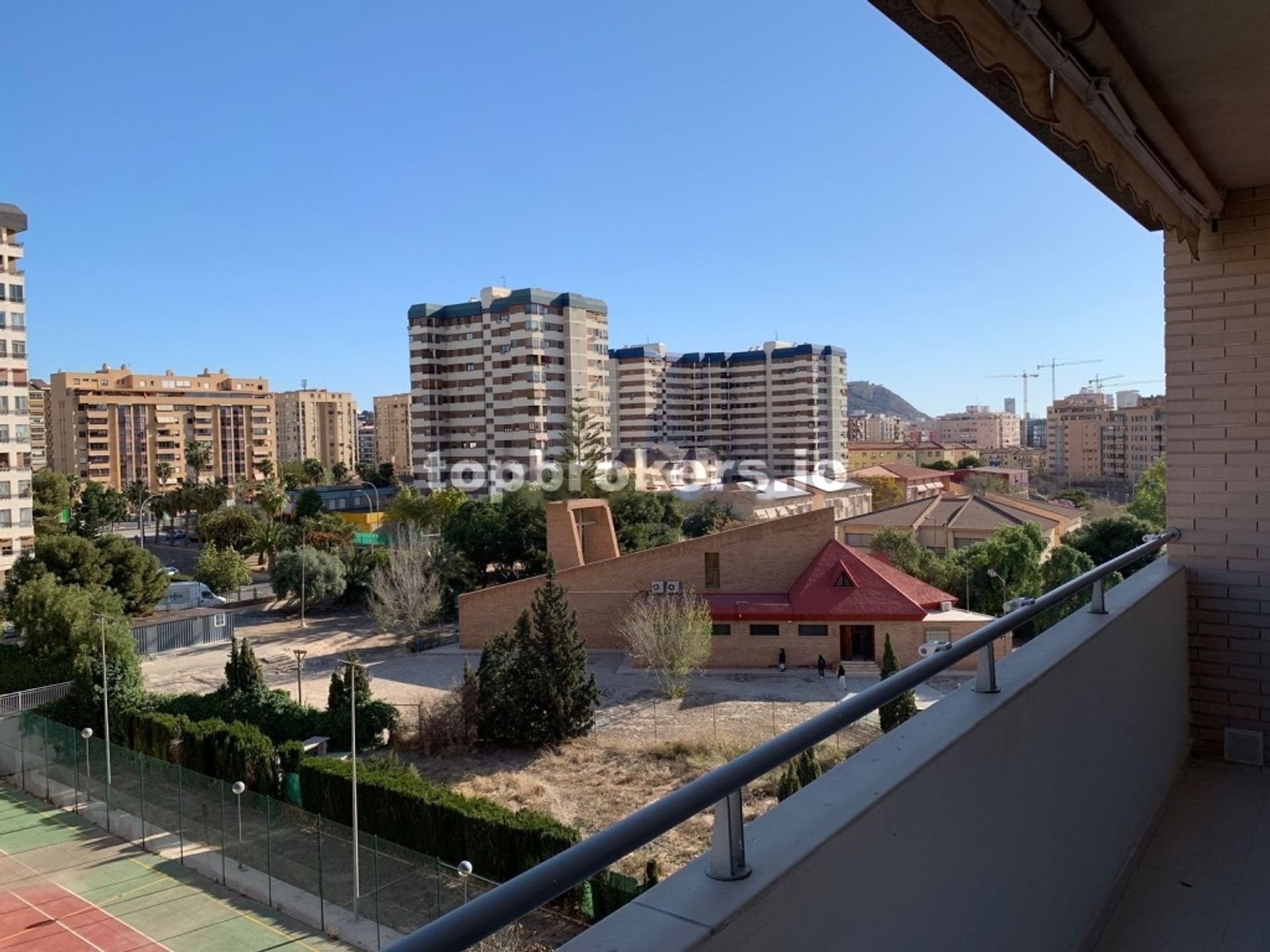 Condominium in Alicante (Alacant), Comunidad Valenciana 11793939