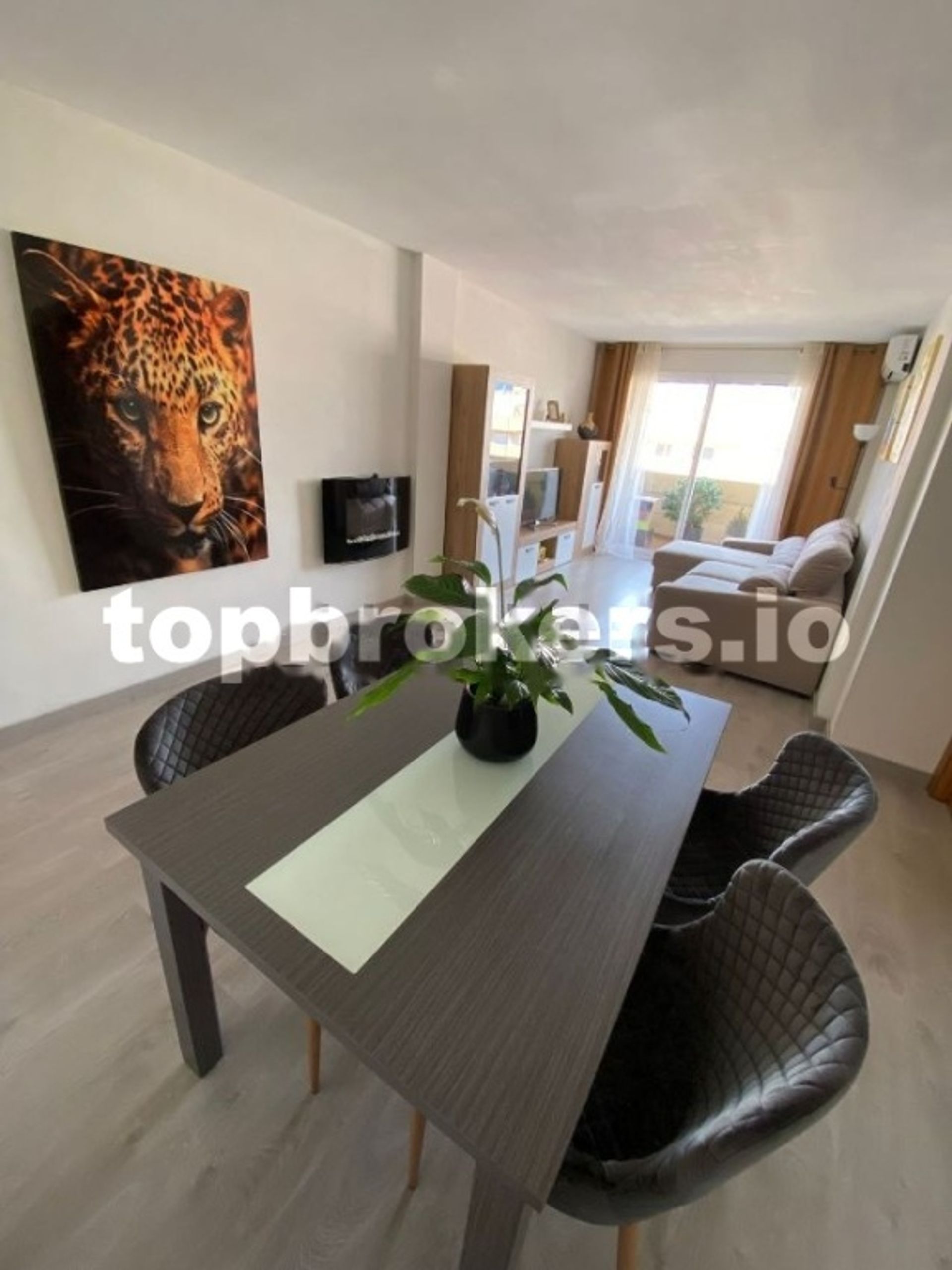 Condominium in Roquetas de Mar, Andalusia 11793940