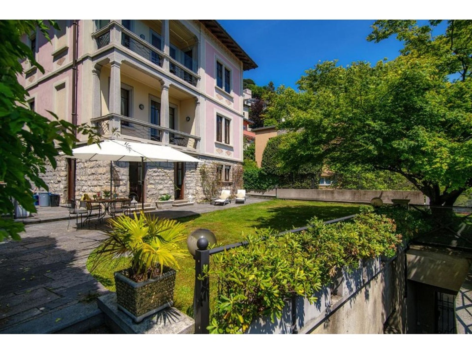 住宅 在 Como, Lombardia 11794398