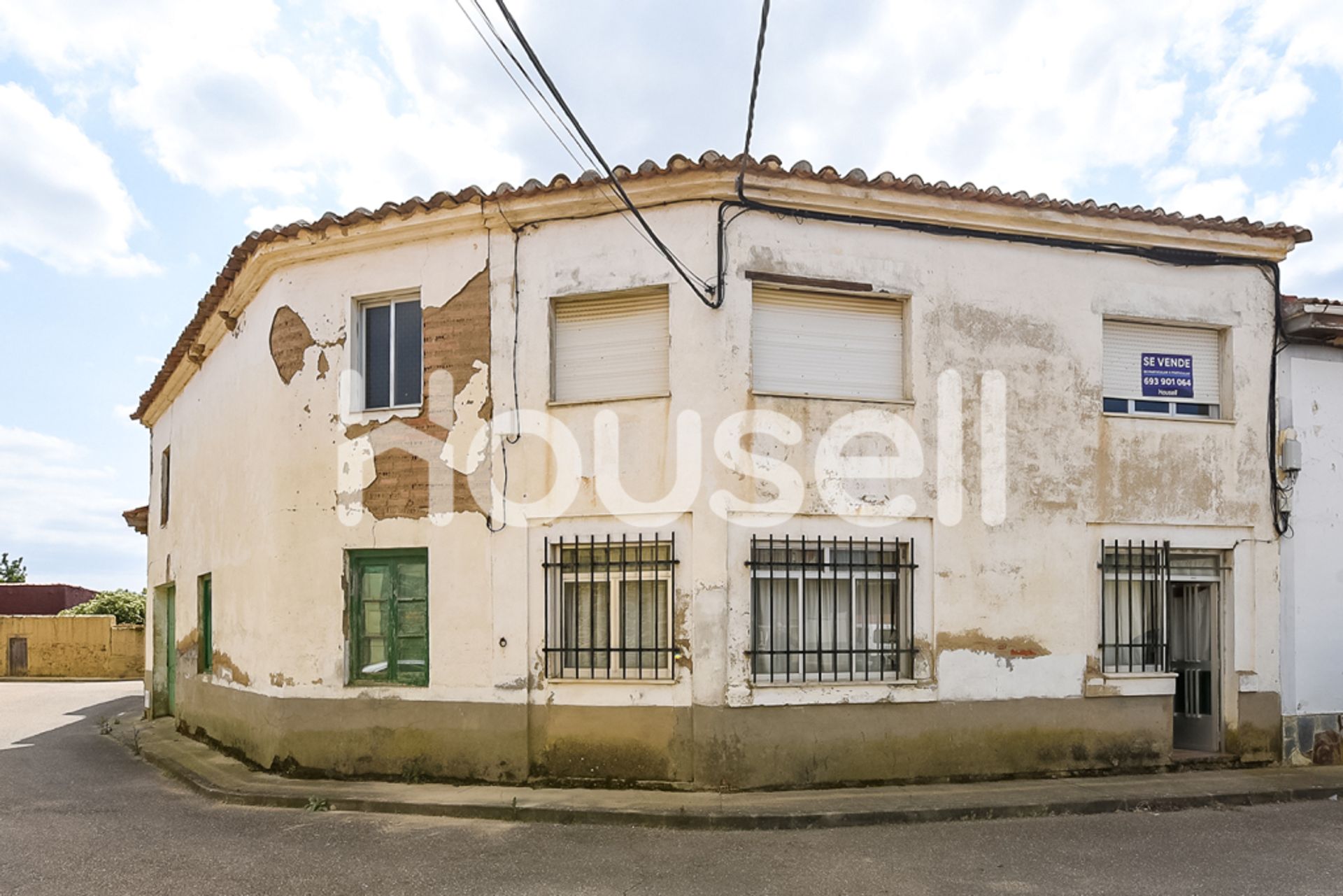 House in Villamontan de la Valduerna, Castille-Leon 11795198