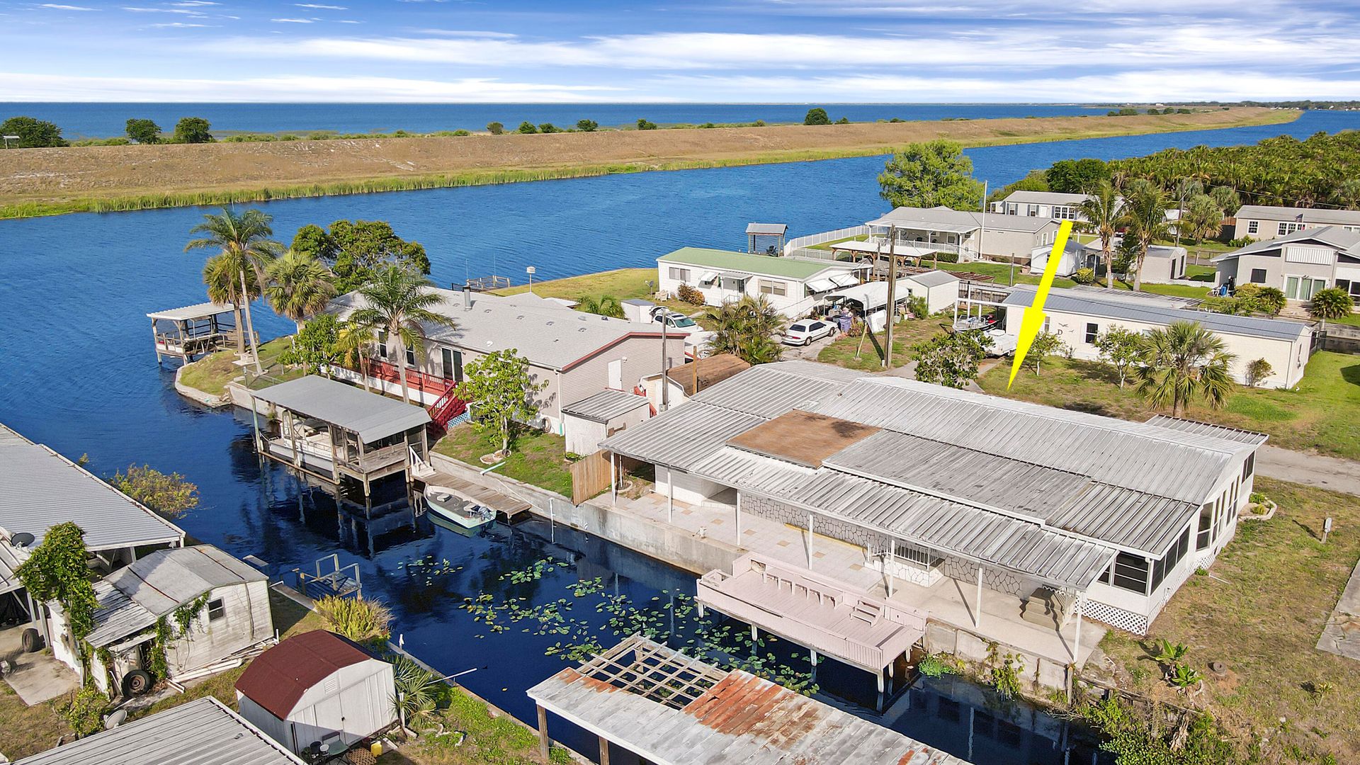 Промислові в Okeechobee, Florida 11795215