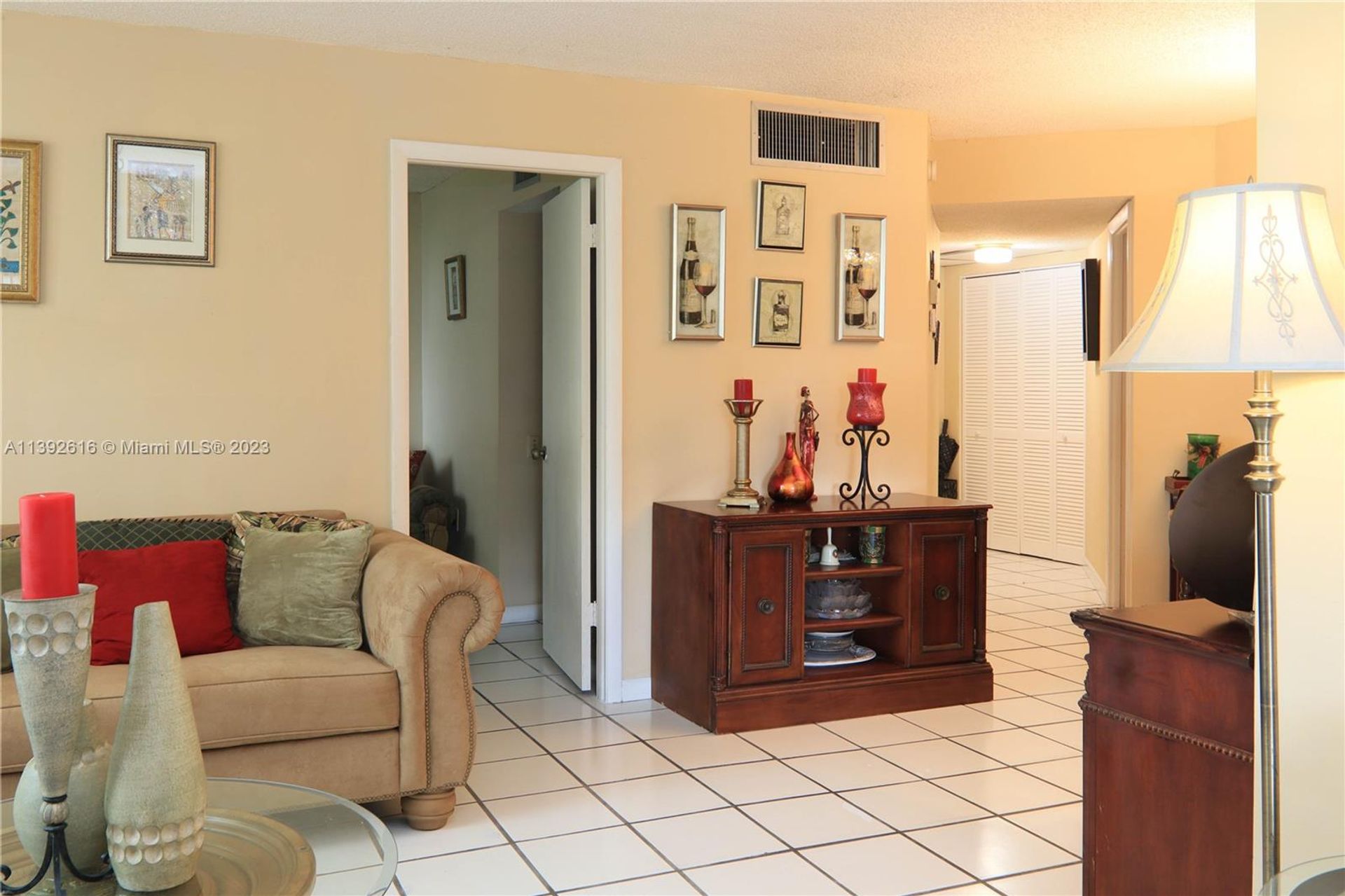 Condominium dans Tamarac, Florida 11795228