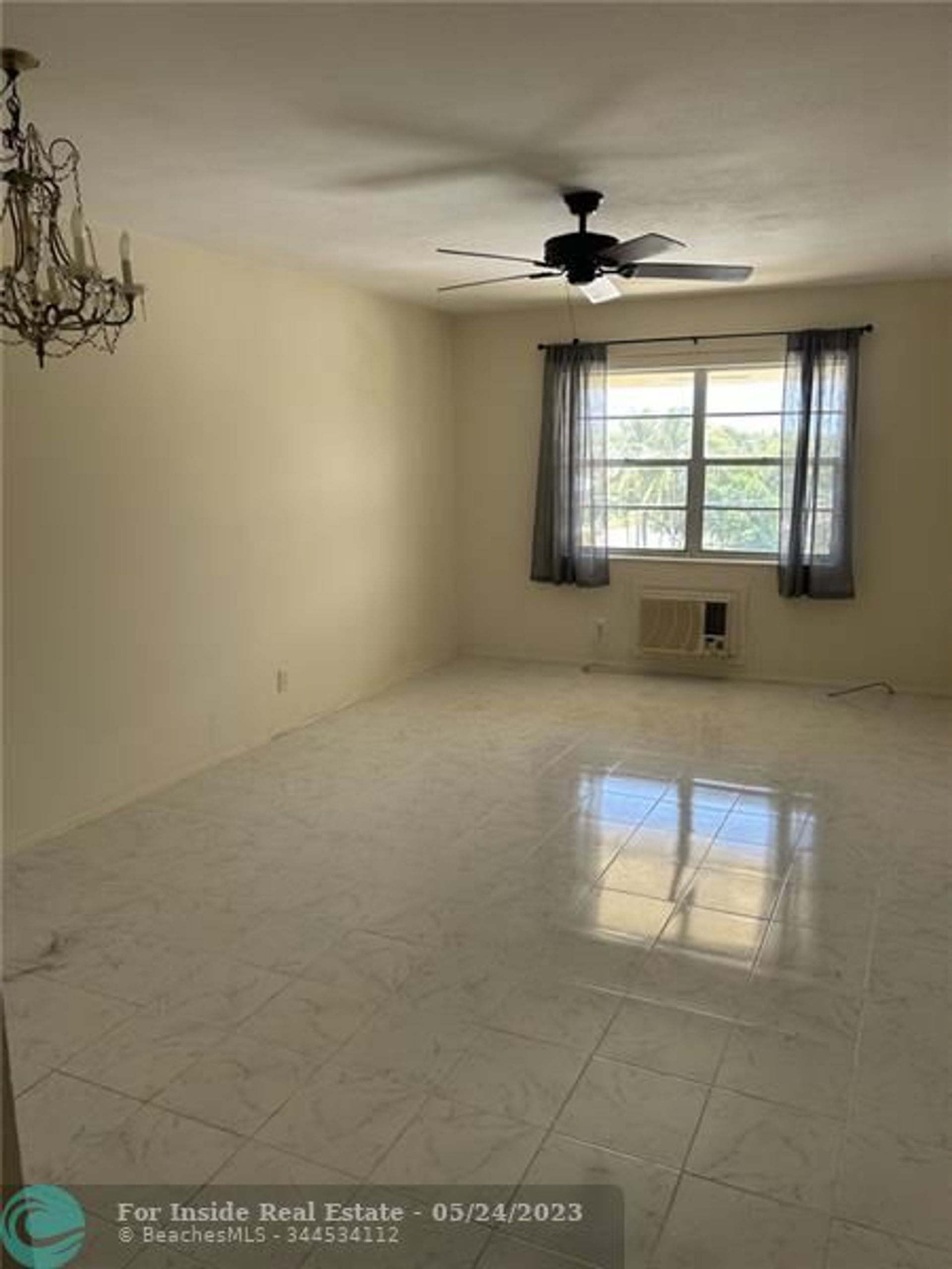 Rumah di Pompano Beach, Florida 11795236