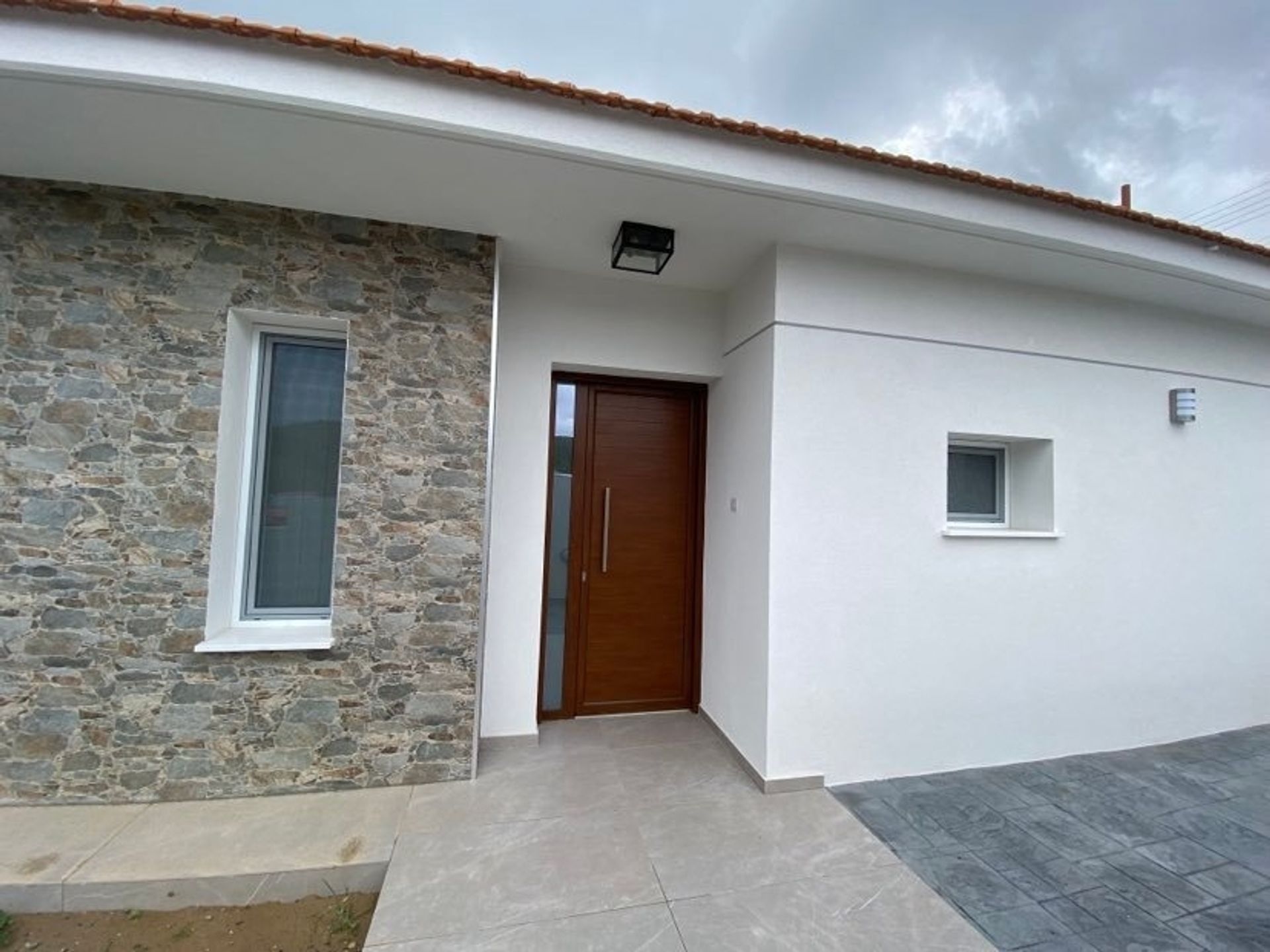 Hus i Soularavia, Lemesos 11795334