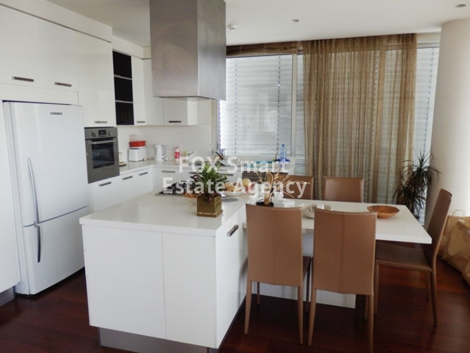 Condominio nel Nicosia, Lefkosia 11795616