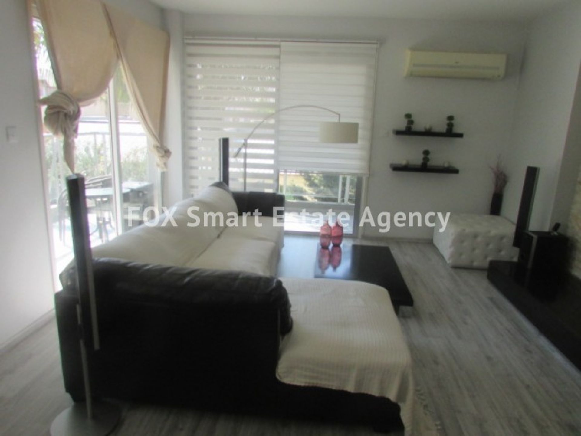 Condominio nel Nicosia, Lefkosia 11795629