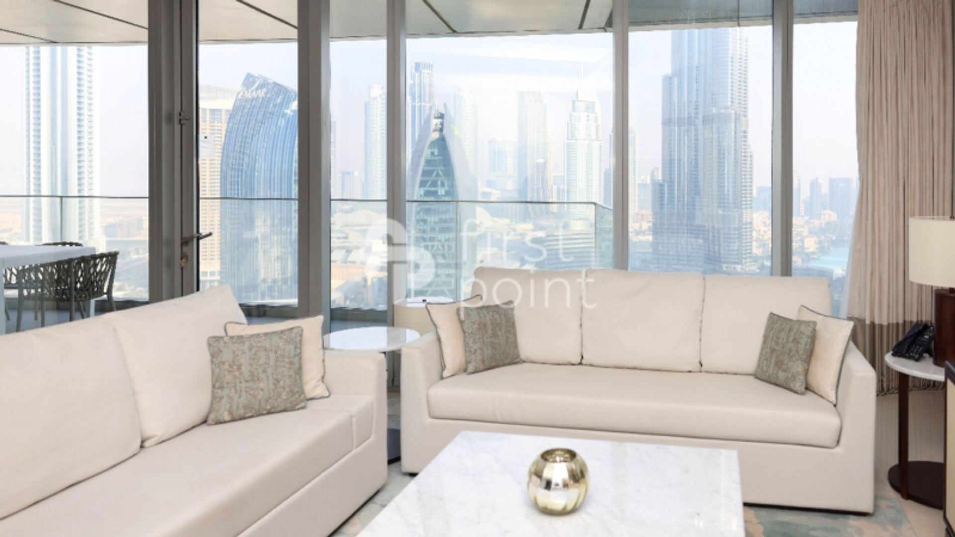 Condominium in دبي, دبي 11798225