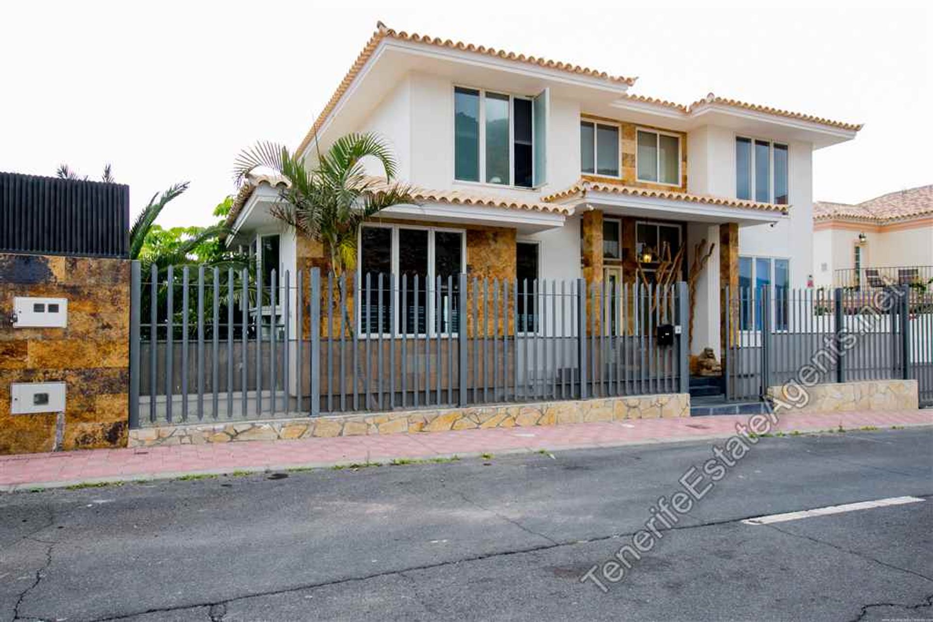 rumah dalam , Canarias 11799299