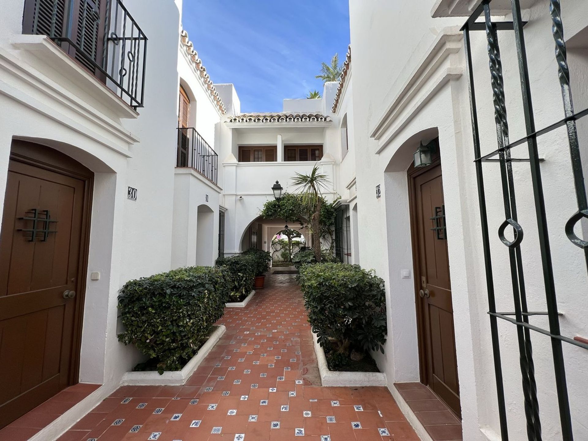 Talo sisään Marbella, Andalucía 11800108