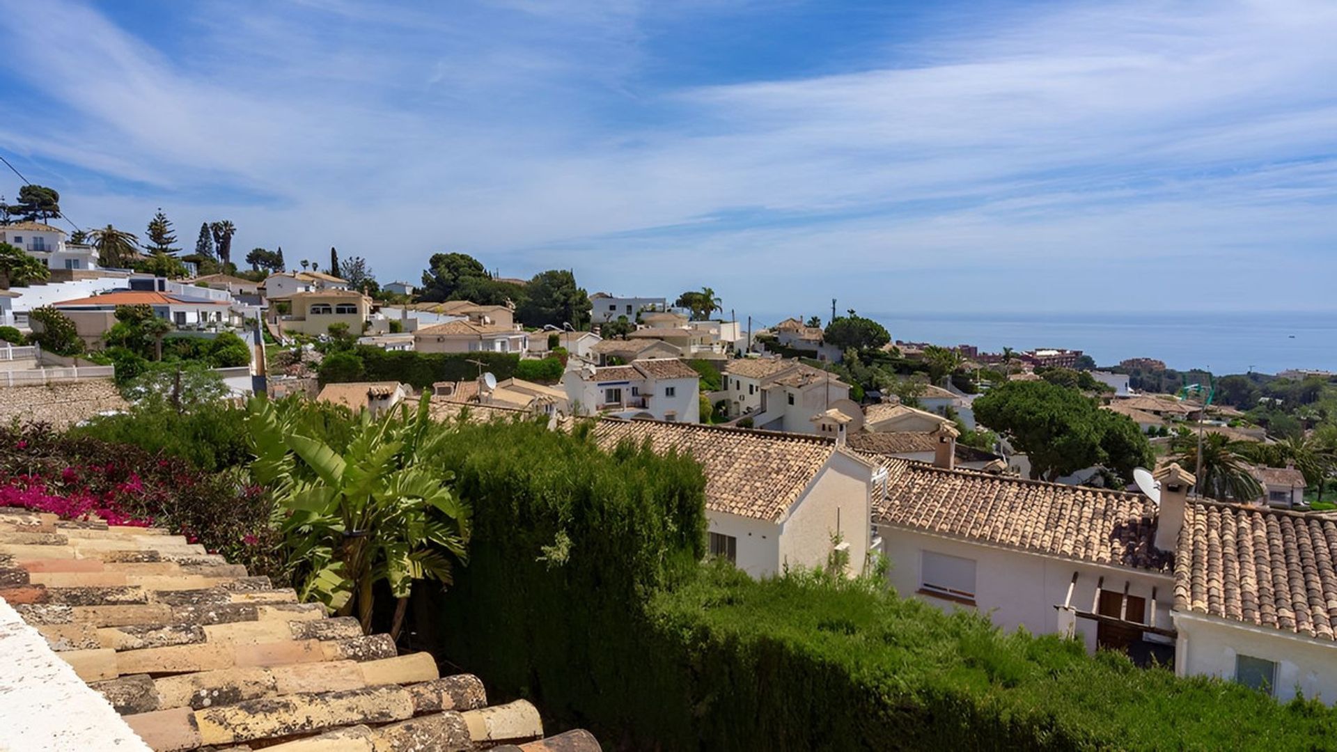 Talo sisään Benalmádena, Andalucía 11800231