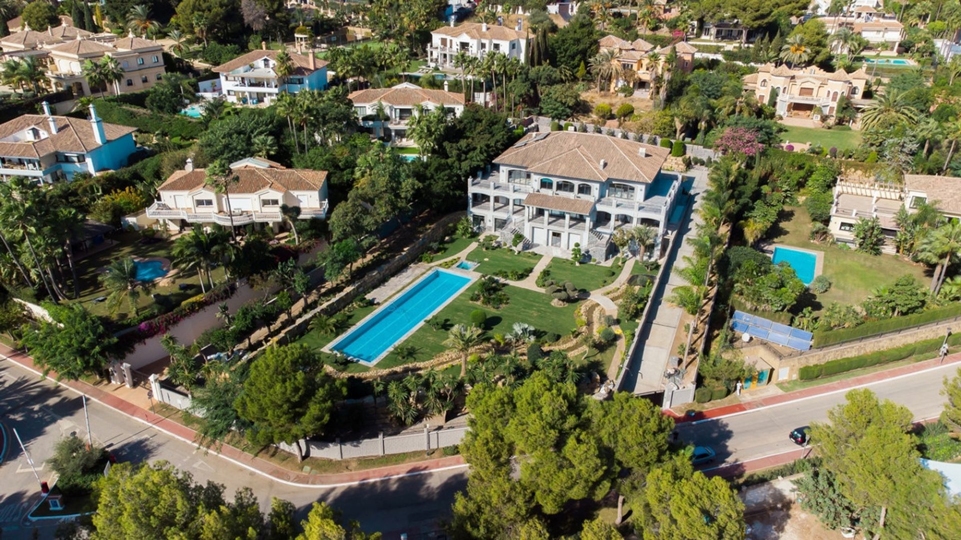 Haus im Marbella, Andalucía 11800301