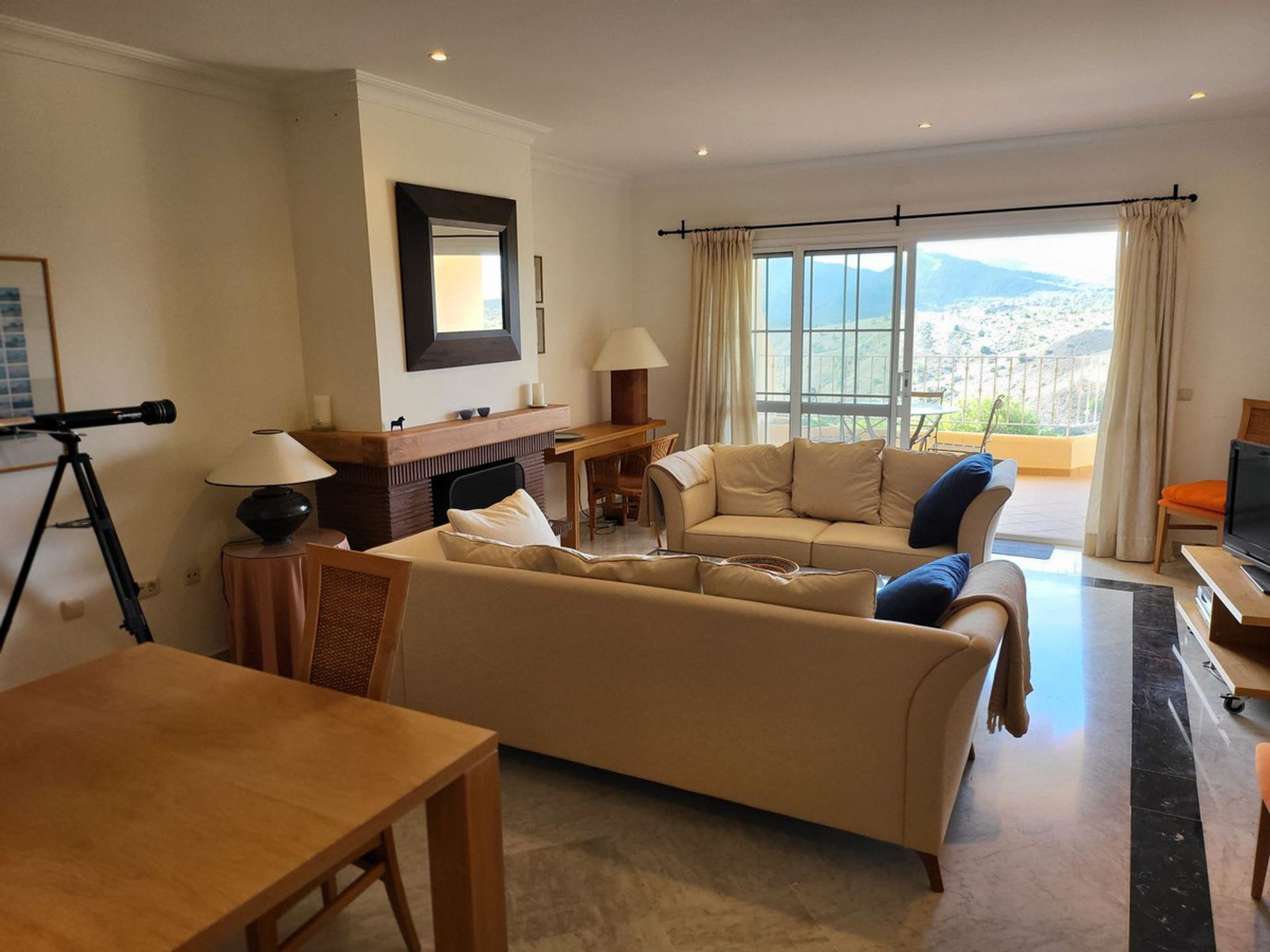 Condominio en Alhaurín el Grande, Andalucía 11800337